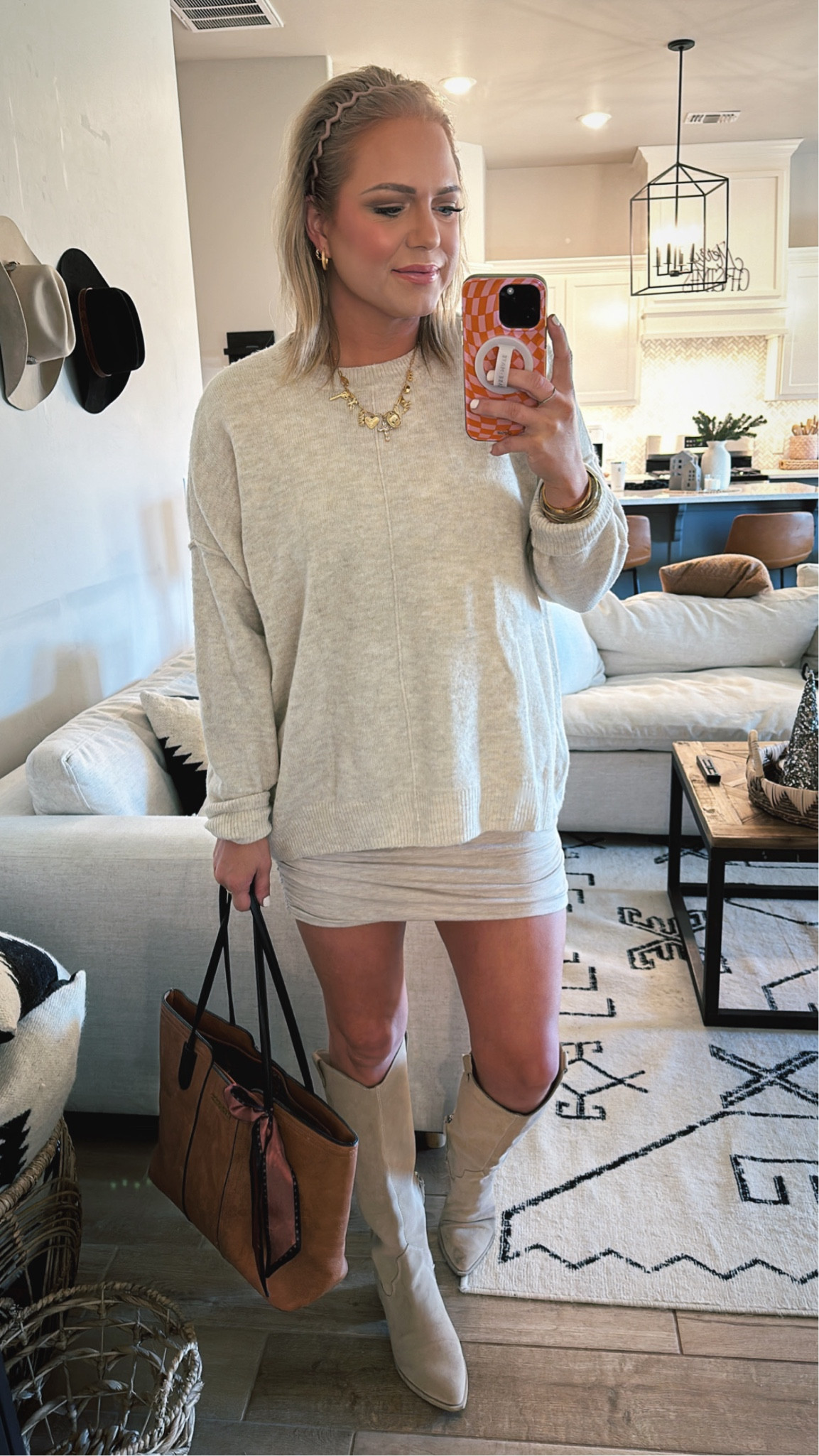 Monochromatic outfit with boots! 

I sized up to a large in the sweater to make it more of a tunic. 


#LTKStyleTip #LTKItBag #LTKShoeCrush