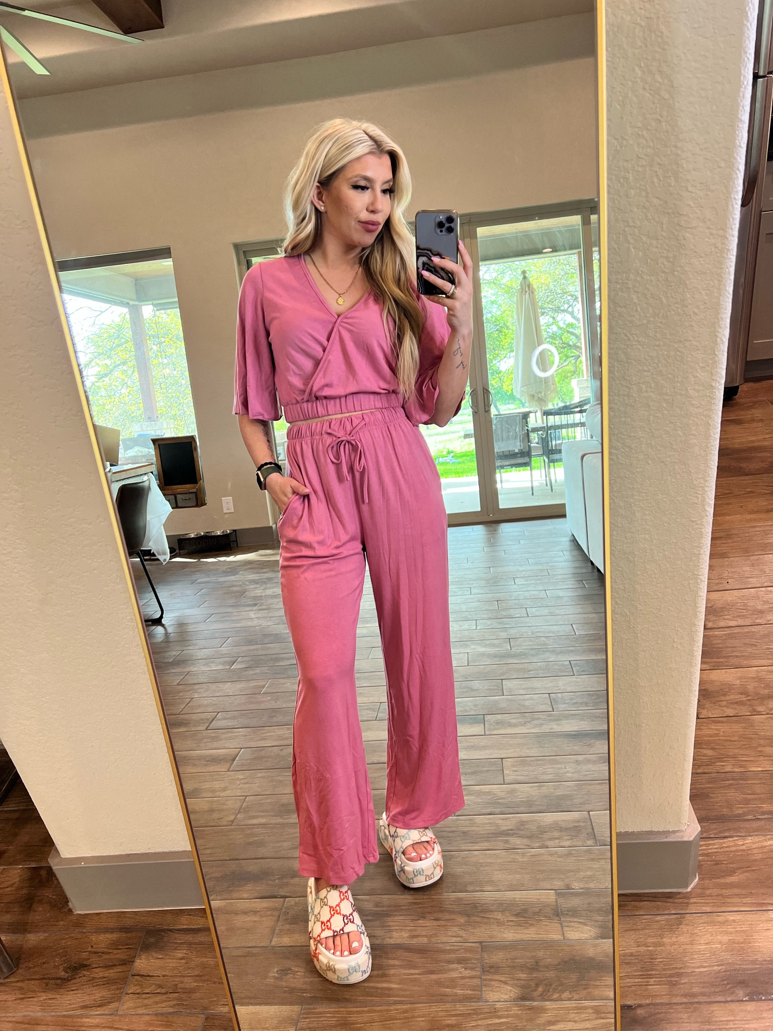 Such a cute two piece set! Perfect for a casual day or dress it up with some heels! 

#LTKSeasonal #LTKFestival #LTKFind