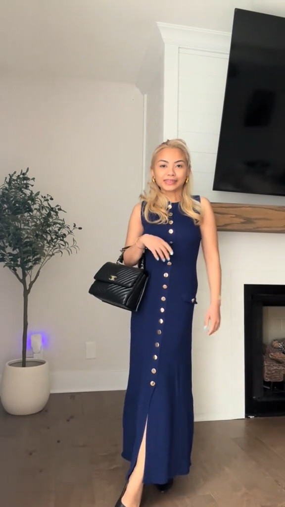 I seriously CANNOT get over how cute this dress is. Grab it while you can. It's perfect for this chilly weather outside with a sweater or cardigan over your shoulders.
#dailyoutfitsinspo #gdwm #fashionfinds

Fall fashion finds, Meshki dresses, fall dresses, chic fall fashion, daily outfits inspo, fall maxi dresses 

#LTKStyleTip #LTKSeasonal #LTKBeauty