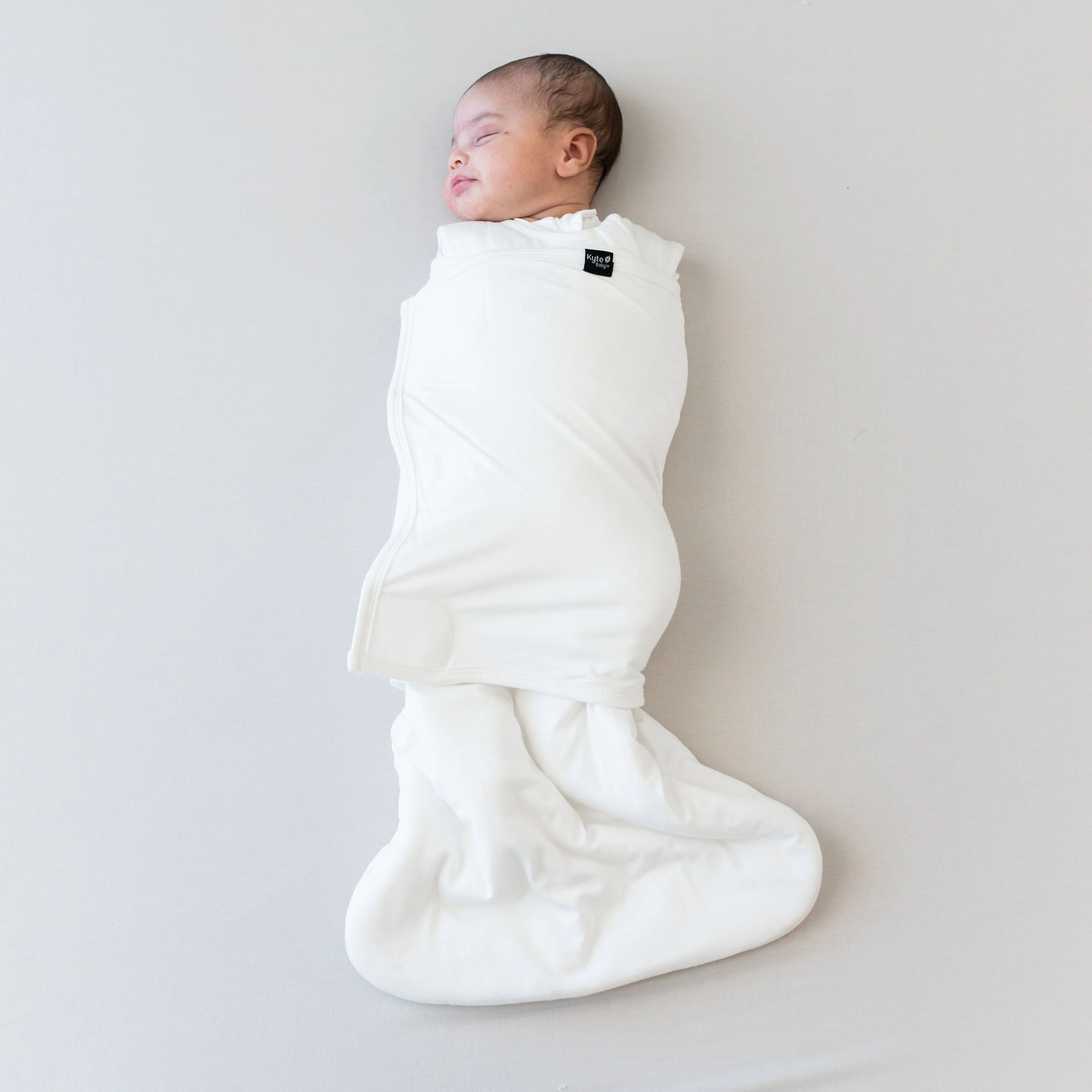 Sleep Bag Swaddler in Cloud | Kyte BABY