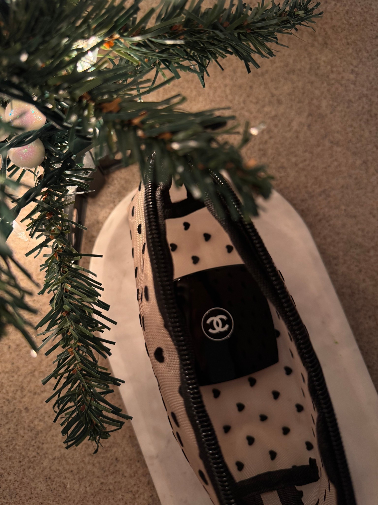 stocking stuffer 🖤✨




#LTKBeauty #LTKHoliday #LTKGiftGuide