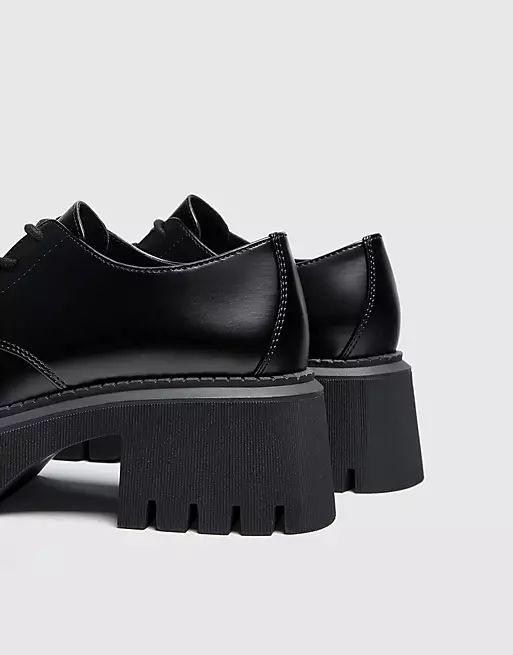 Pull&Bear chunky lace up loafer in black | ASOS (Global)