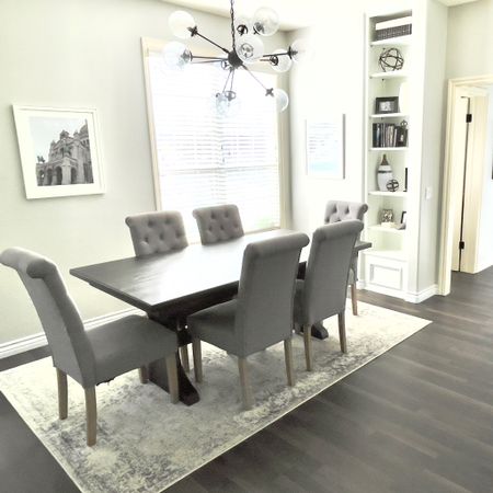 Grey dining room with linked options for a navy color palette as well  

#LTKhome