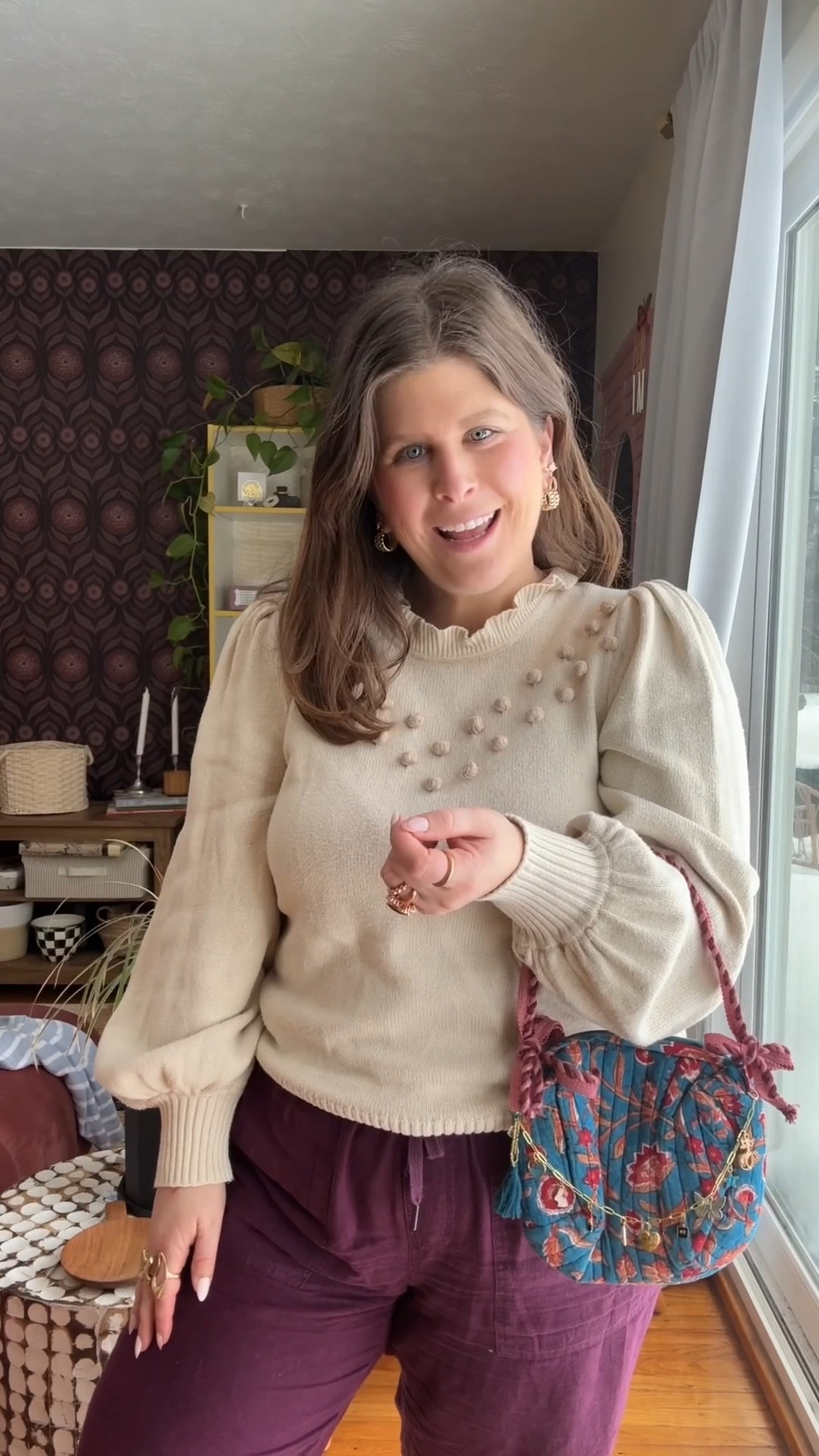 I got this cosmetic bag so that I could turn it into a handbag 👛

It was so easy! Used my upholstery trim (again!), but ribbon would work too, as the strap. 

I added the chain with charms for a little whimsical touch! ⭐️

Can’t wait to use this cutie soon!



#LTKootd #LTKSeasonal