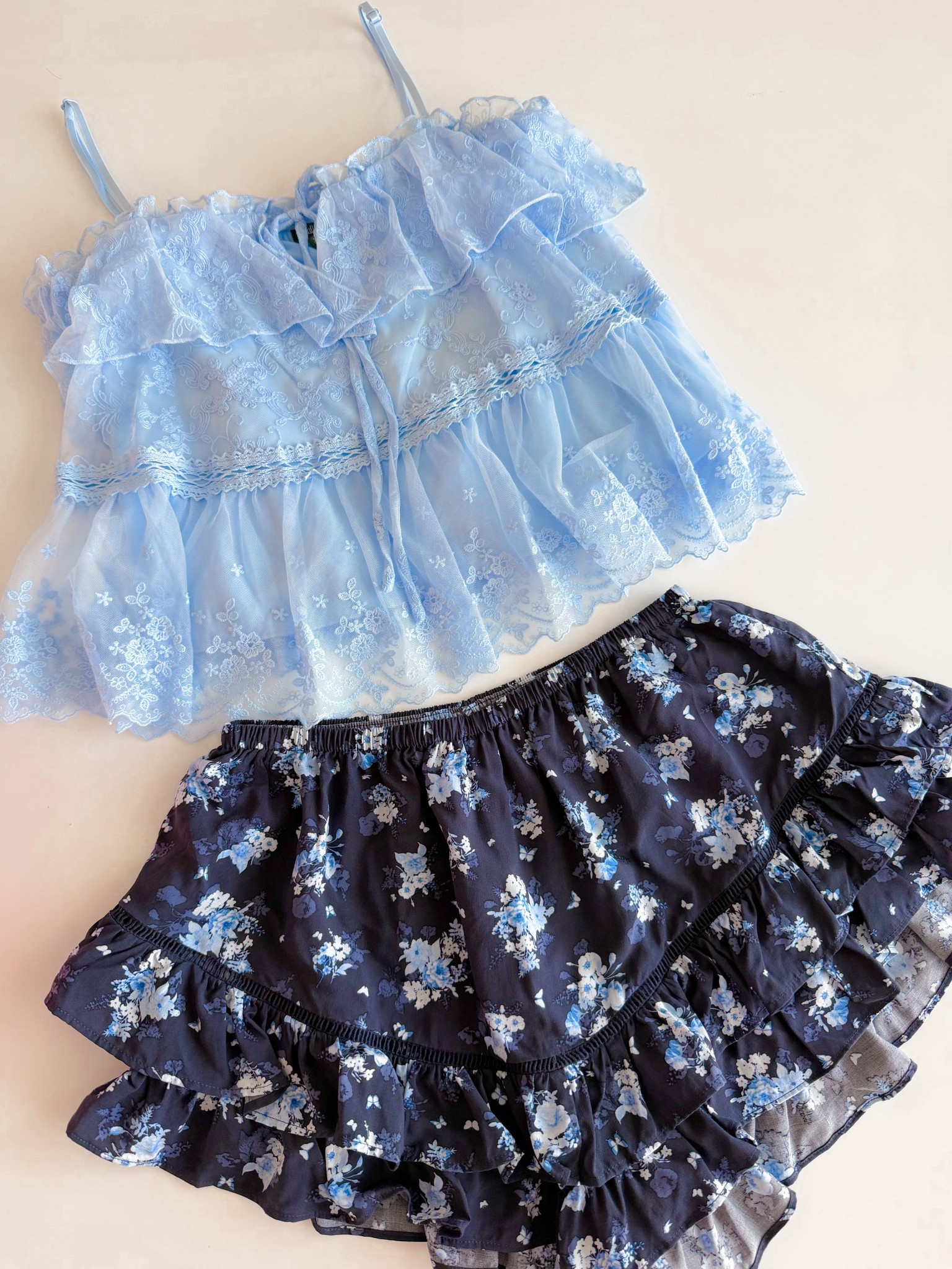 Okkkk Target 😍👏🏽 Obsessed with this lace top & flowy shorts! So affordable + comes in cream colors also! So cute for spring!

Lace top / floral shorts / flowy shorts / spring style / spring outfits / summer fashion / summer style / summer outfits 

#LTKTall #LTKootd #LTKPetite