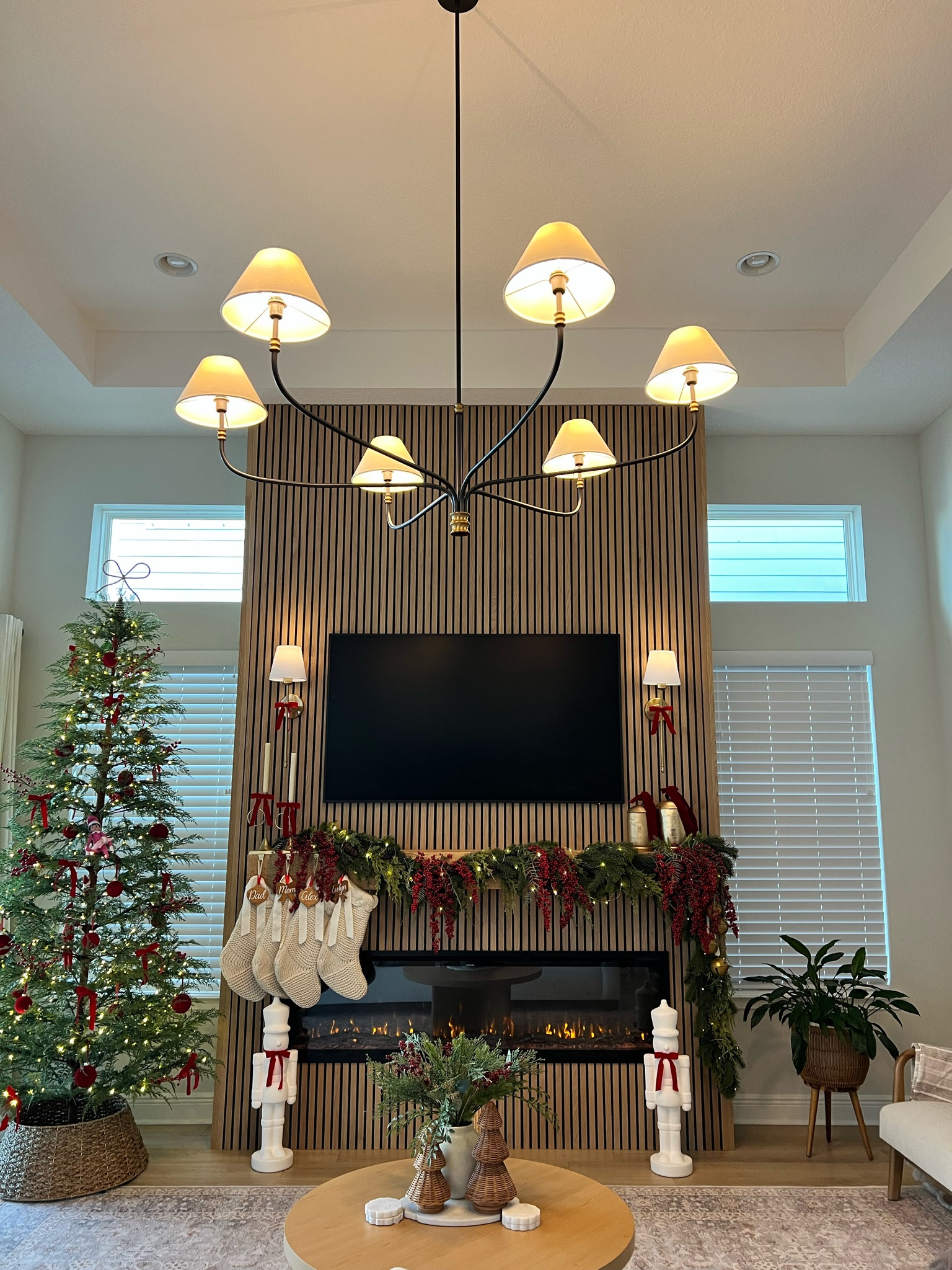 Living room links

#LTKHome #LTKSeasonal #LTKHoliday