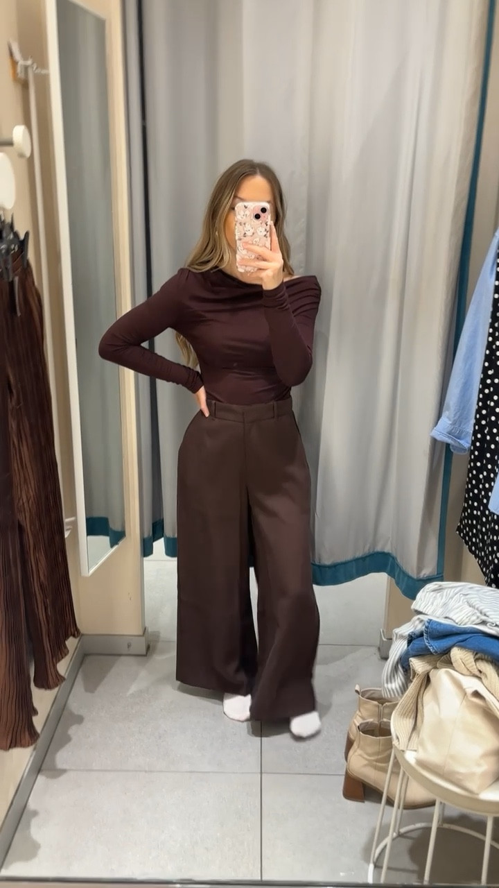 h&m haul - brown trouser pants that actually fit?! immediately sold👏🏼 i’m 5’1 for reference! 

#LTKSeasonal #LTKootd