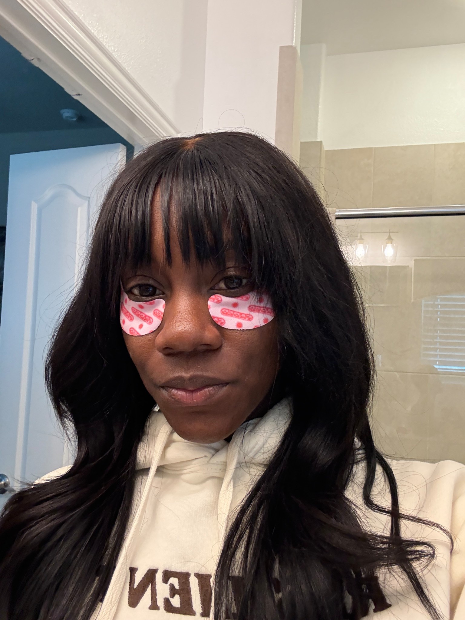 Late nights and early mornings call for a little under-eye magic. These cooling topical eye masks are my go-to for de-puffing, hydrating, and looking like I got 8 hours (even when I didn’t).
Self-care starts with the eyes. 

#EyeMaskEssentials #SkincareForMoms #LTKBeautyFinds #SelfCareRoutine #UnderEyeCare #TopicalSkincare #HydratingEyeMasks #BlackMomSelfCare


#LTKBeauty