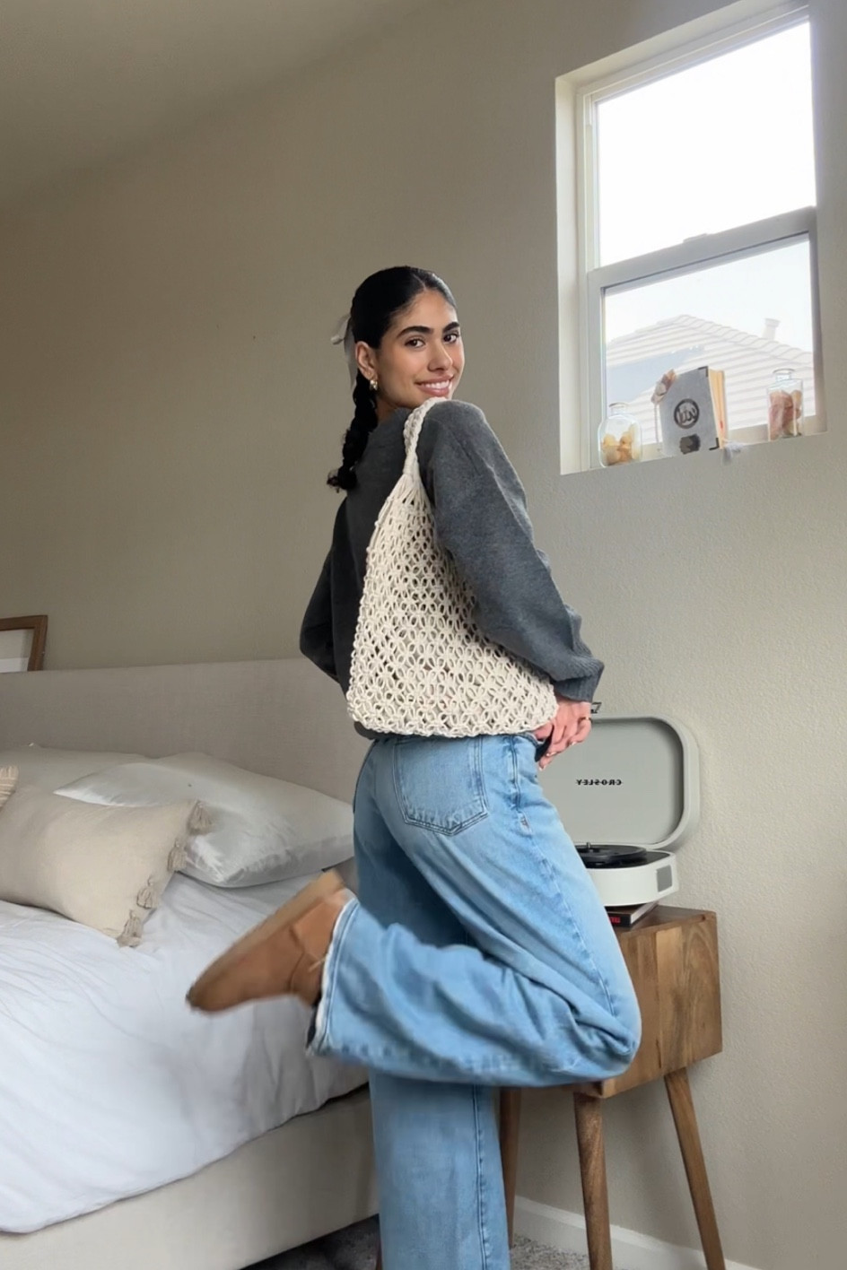 Simple fall outfit inspo☁️🧸 Cozy sweater, wide leg denim, and uggs!

#LTKSeasonal #LTKxMadewell #LTKstyletip