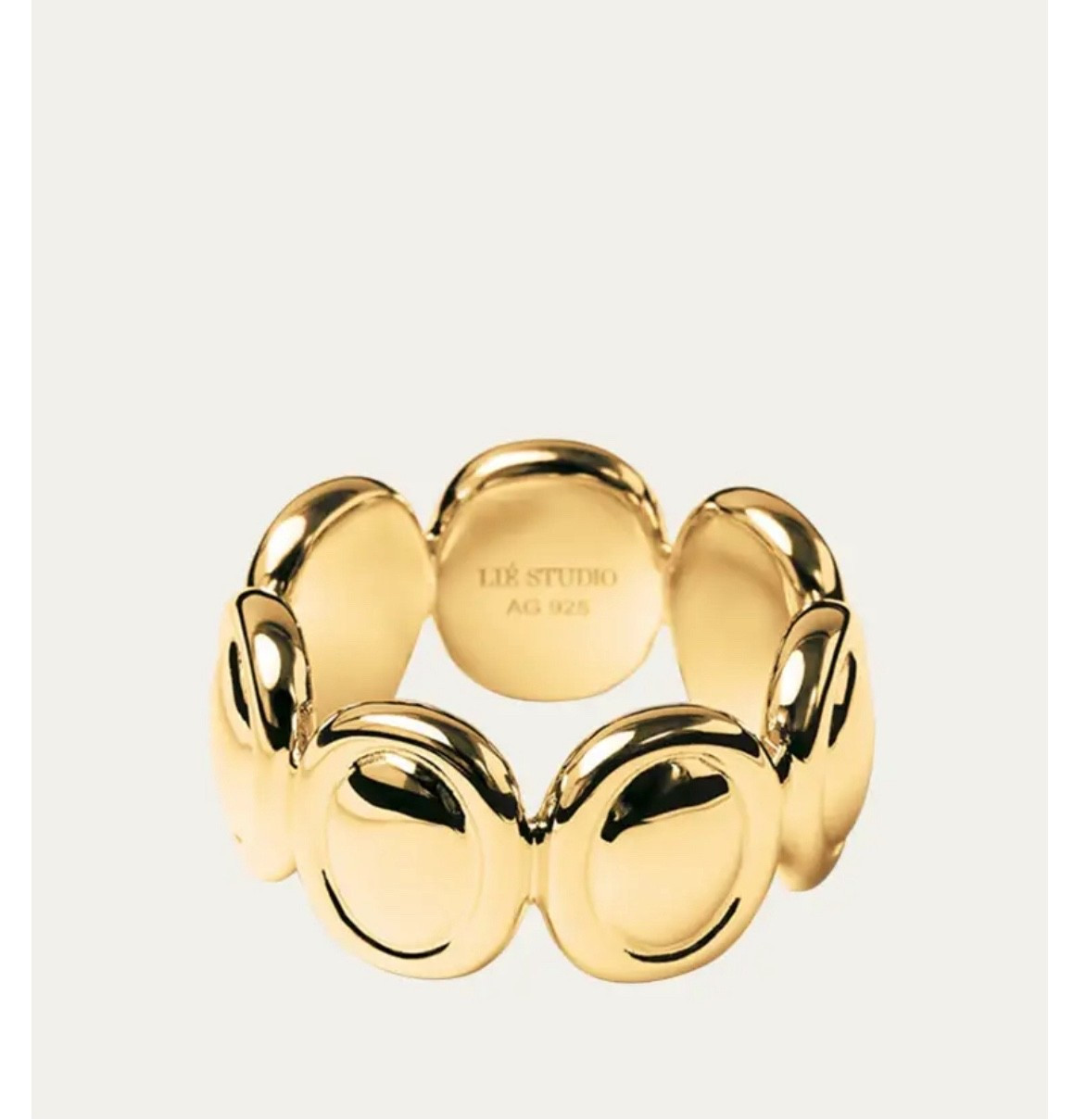 Classic ring!
💛Poshteacher

#LTKHoliday #LTKGiftGuide #LTKootd