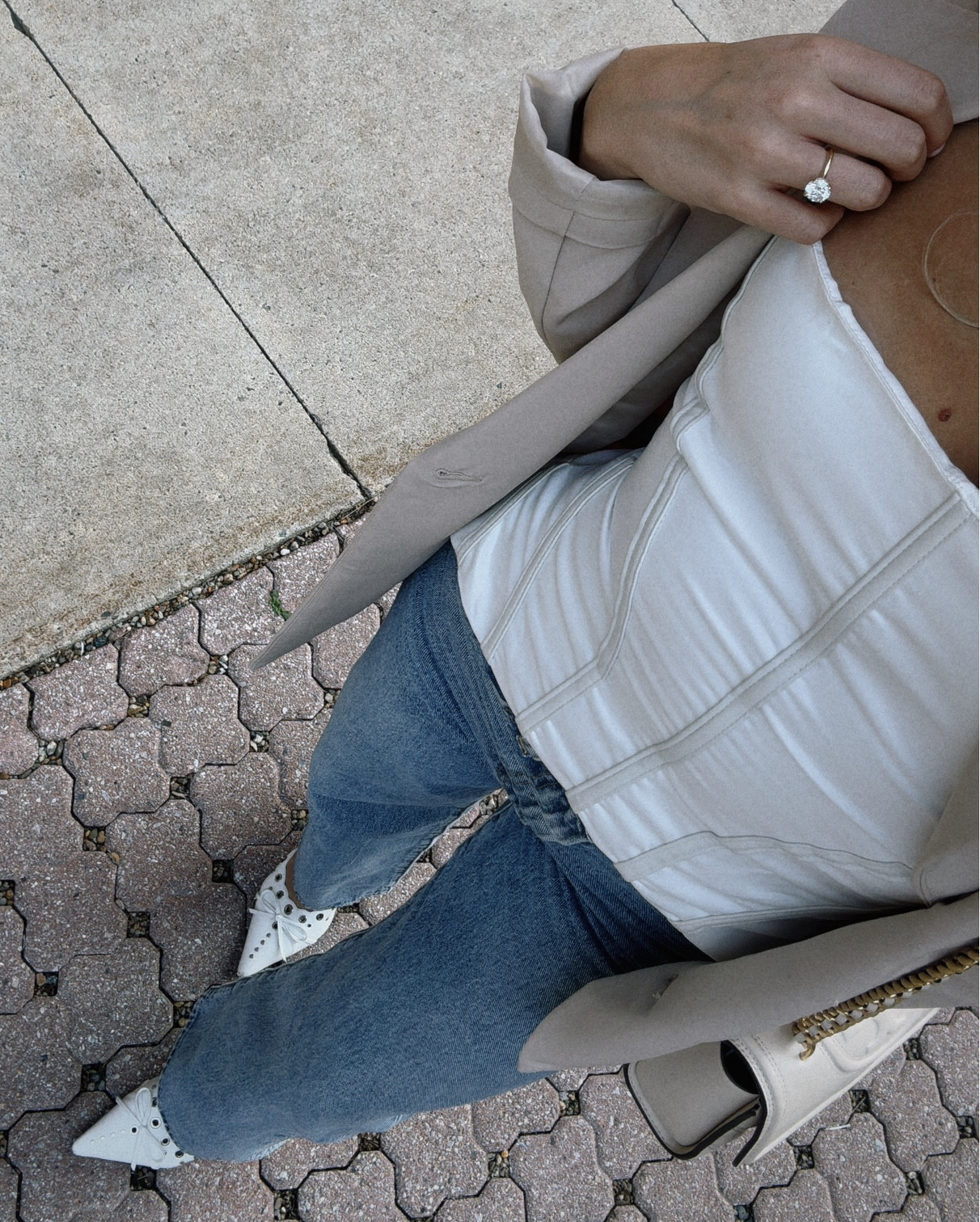 Fav Amazon kitten heels & Levi jeans ✨

#LTKStyleTip #LTKShoeCrush #LTKBeauty