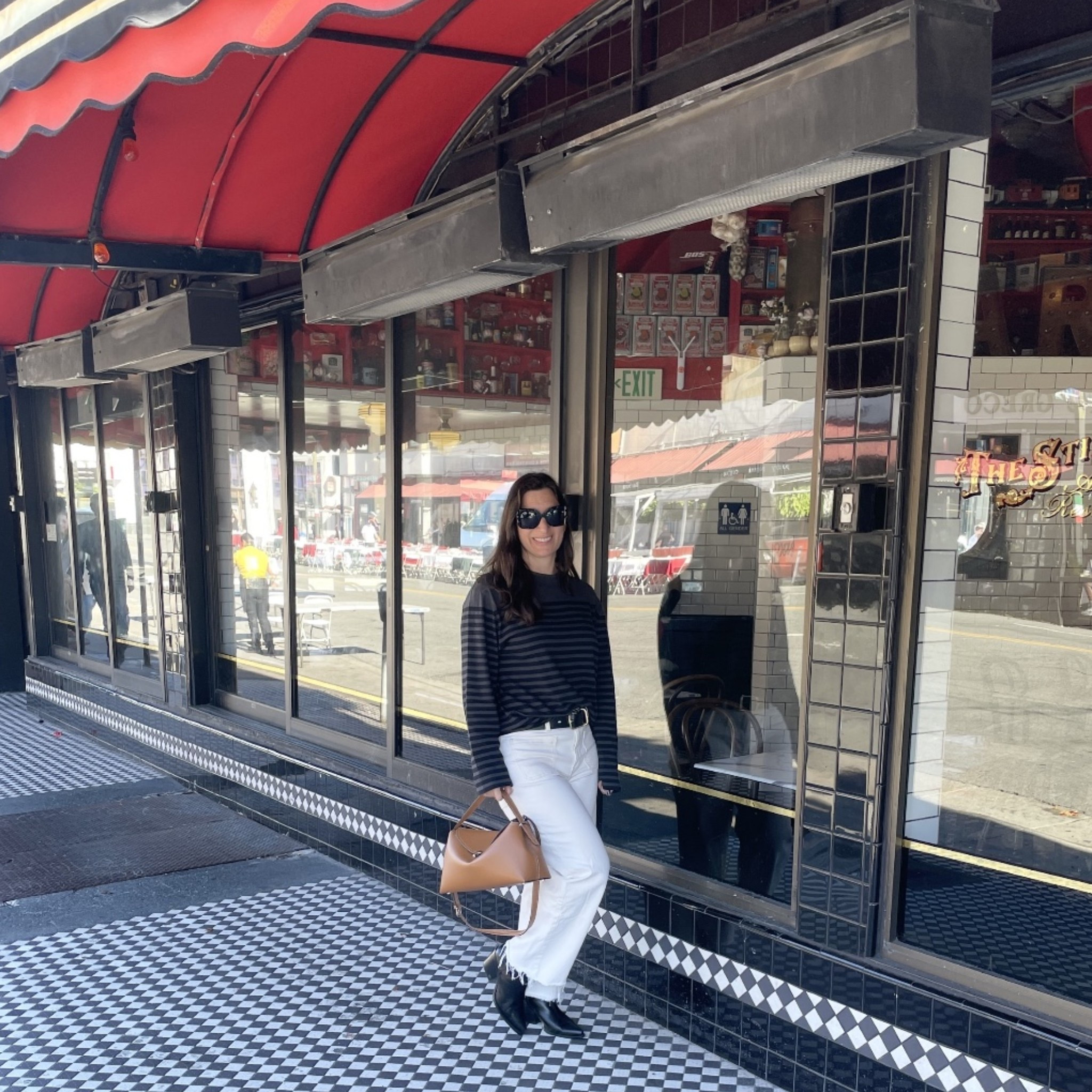 Mild fall day 🙌 love this long sleeve tee and these petite jeans for a mild day, fall outfit 🙌❤️

#LTKPetite #LTKFindsUnder100 #LTKItBag