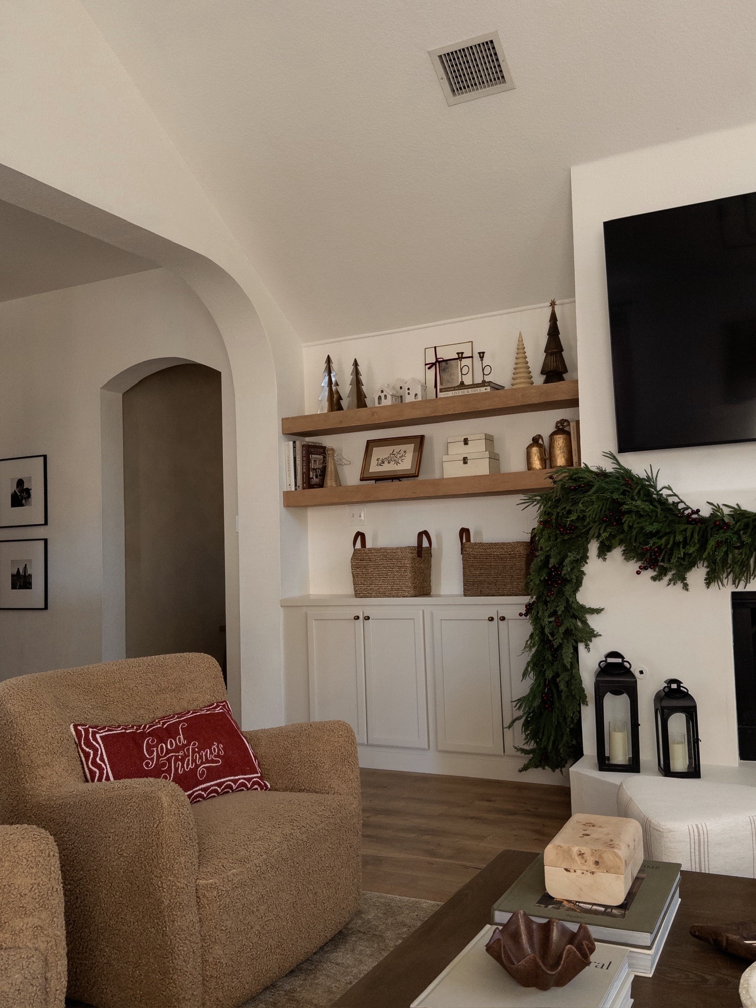 As I prepare for Christmas in our new house, I want to take this week to reminisce on the holiday season in our old home. We had such special memories here!

christmas decor, christmas living room, christmas finds, christmas home 

#LTKSeasonal #LTKHome #LTKHoliday