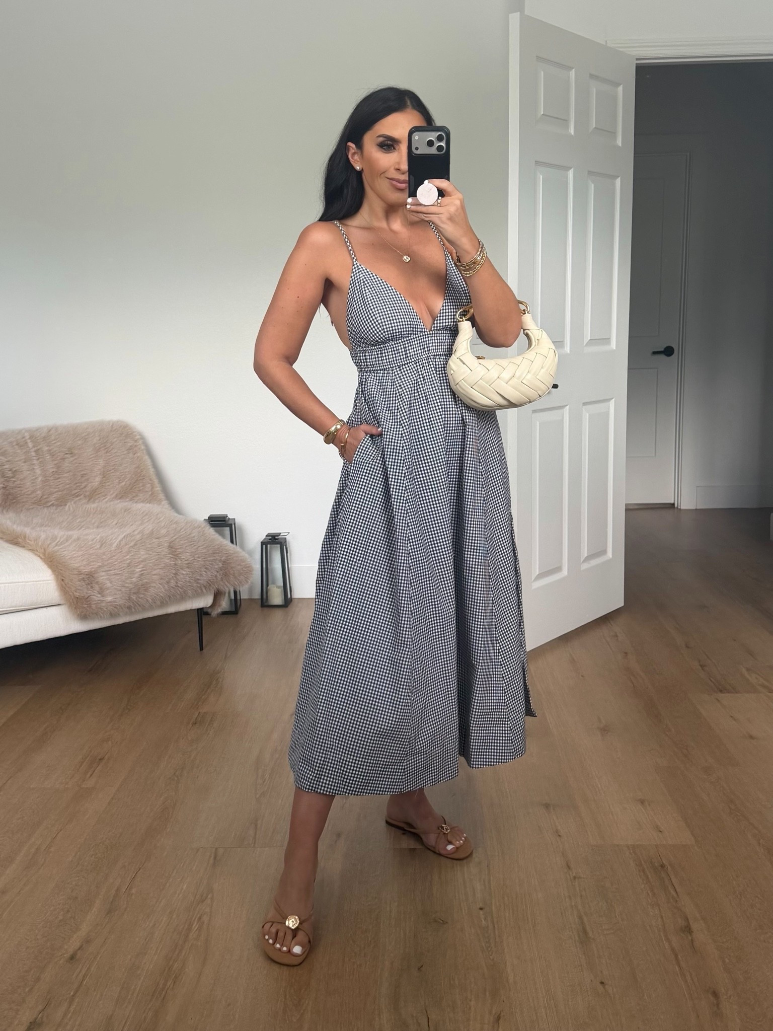 Aritzia Encourage Poplin Dress wearing size small