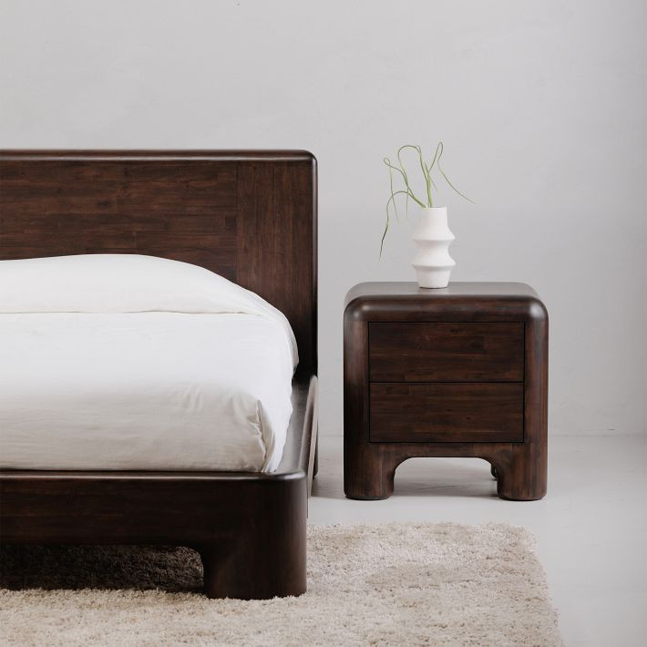Linden Nightstand (24") | West Elm (US)