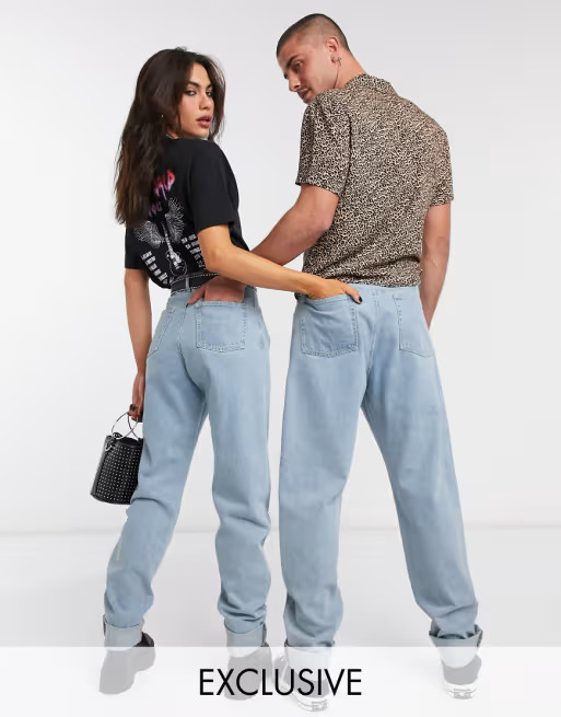Reclaimed Vintage – Inspired – Lässig geschnittene Unisex-Jeans in verwaschenem Hellblau | ASOS (Global)