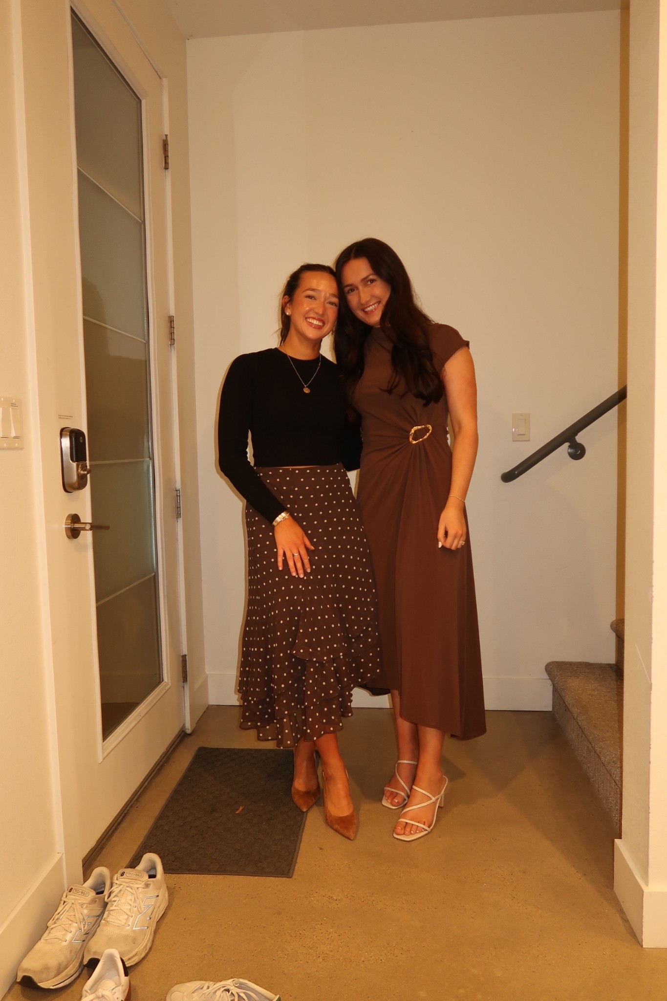 This espresso brown polka dot skirt is the only thing I want to wear every day!
I’m so obsessed. It’s the perfect piece to transition into fall and it’s very light and airy. 

Let me know if you try it out!
#LTKfall #espressobrown #polkadot
#falloutfitinspo

#LTKBeauty #LTKSeasonal #LTKStyleTip