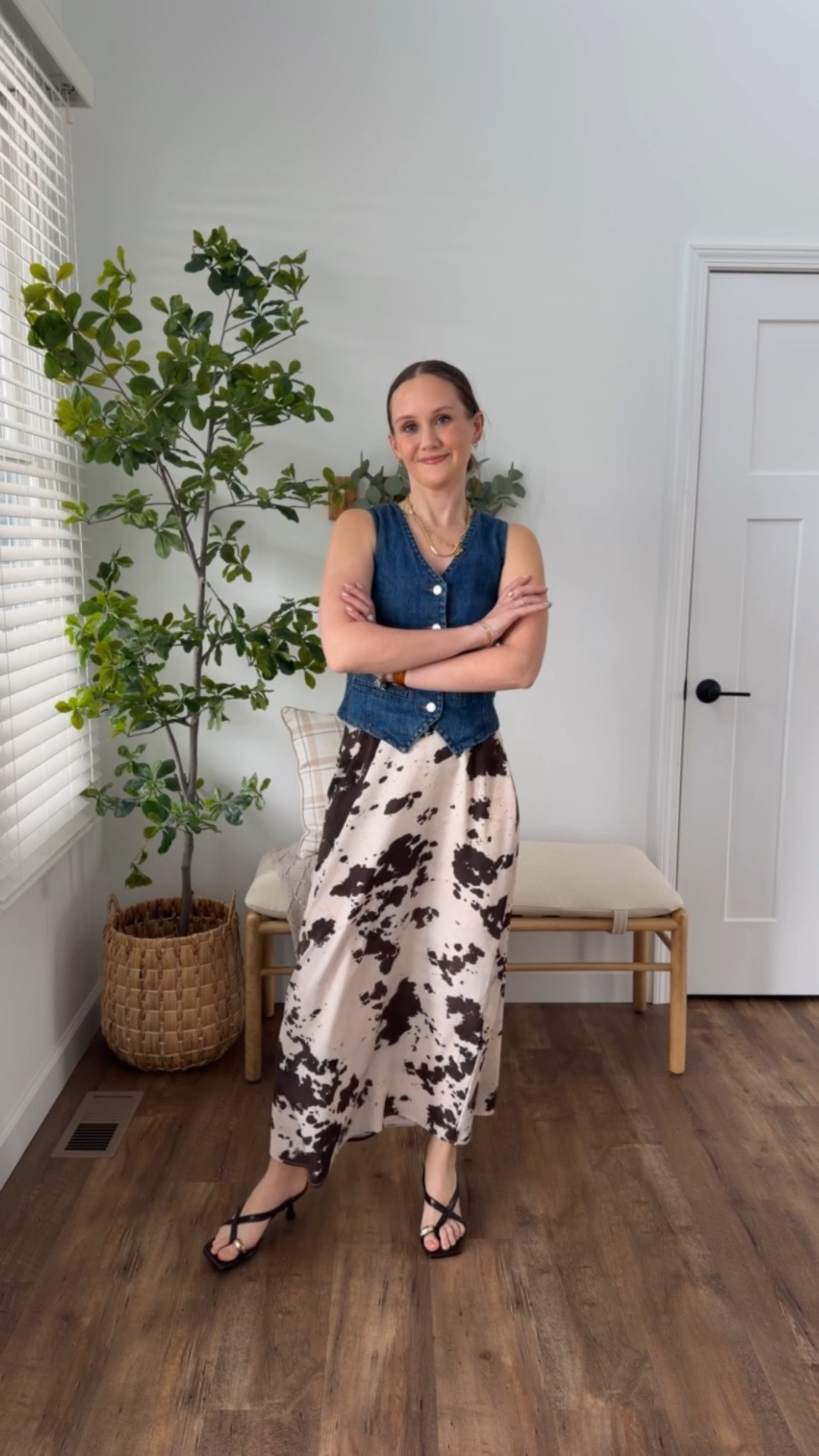 Would you wear a skirt like this? 

#LTKmomlife #LTKootd #LTKSeasonal