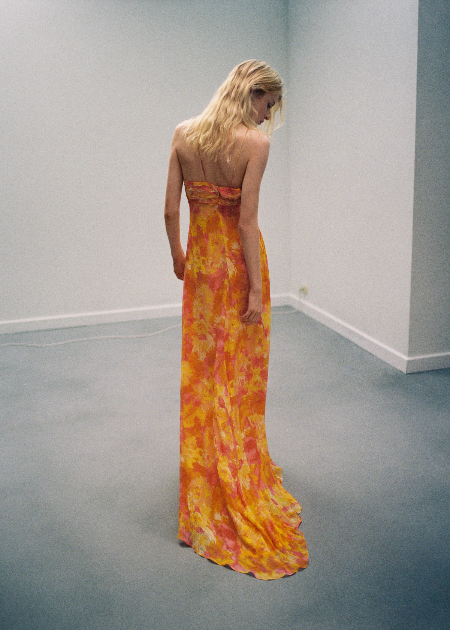 Pleated dress with bow neckline | MANGO (UK)