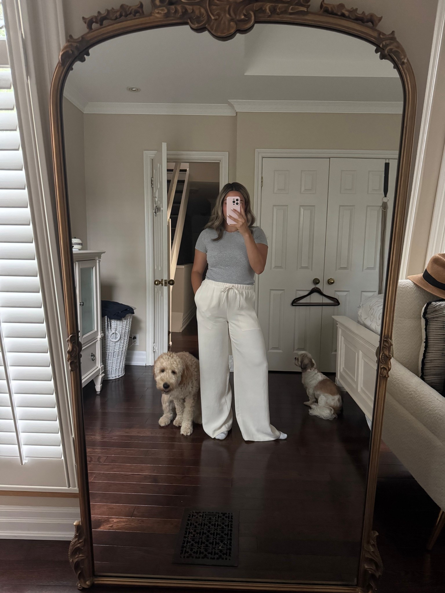 This week’s WFH Fit! Love wearing these Wilfred Lodge pants when I wanna feel comfy but still put together  

#LTKworkwear #LTKstyletip #LTKcanada