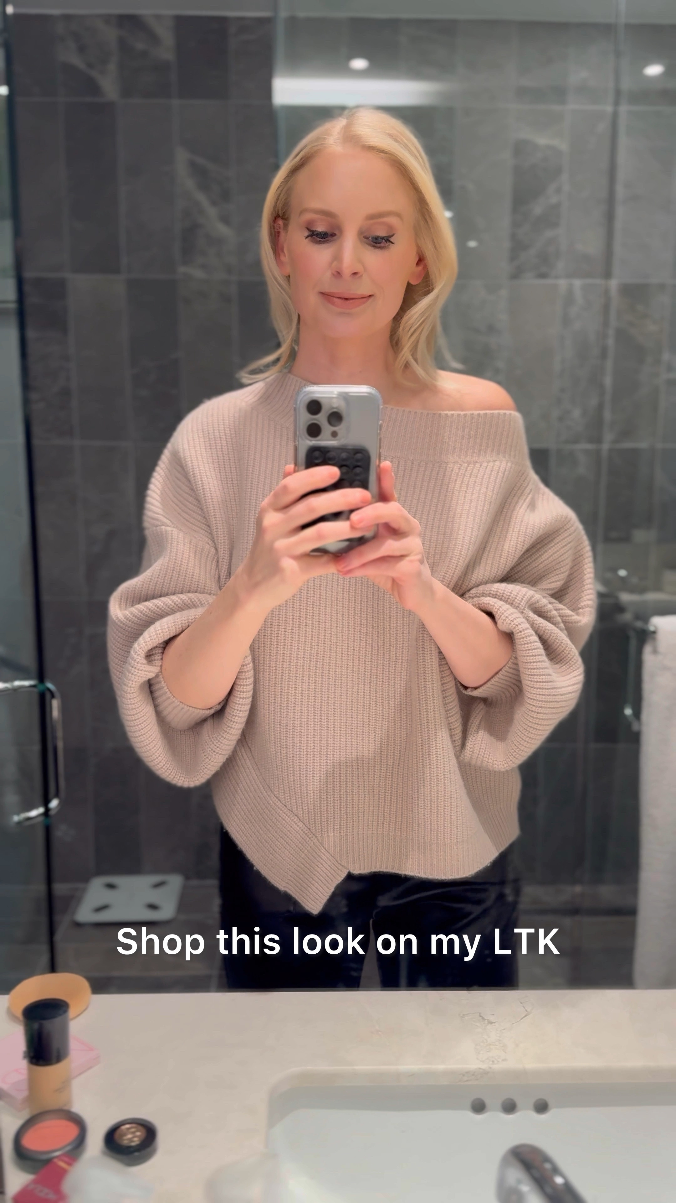 #GRWM for a collaboration shoot! This makeup look would also be perfect for dinner, date night or a night out with friends 💋 colors used: foundation in 4.0, concealer in Vanilla, powder in Celestial light, blush in Melba, liner in dark brown, brow duo in taupe, lipstick in creative, lipgloss in Excitation, mascara in black. 

#LTKStyleTip #LTKBeauty #LTKFindsUnder100