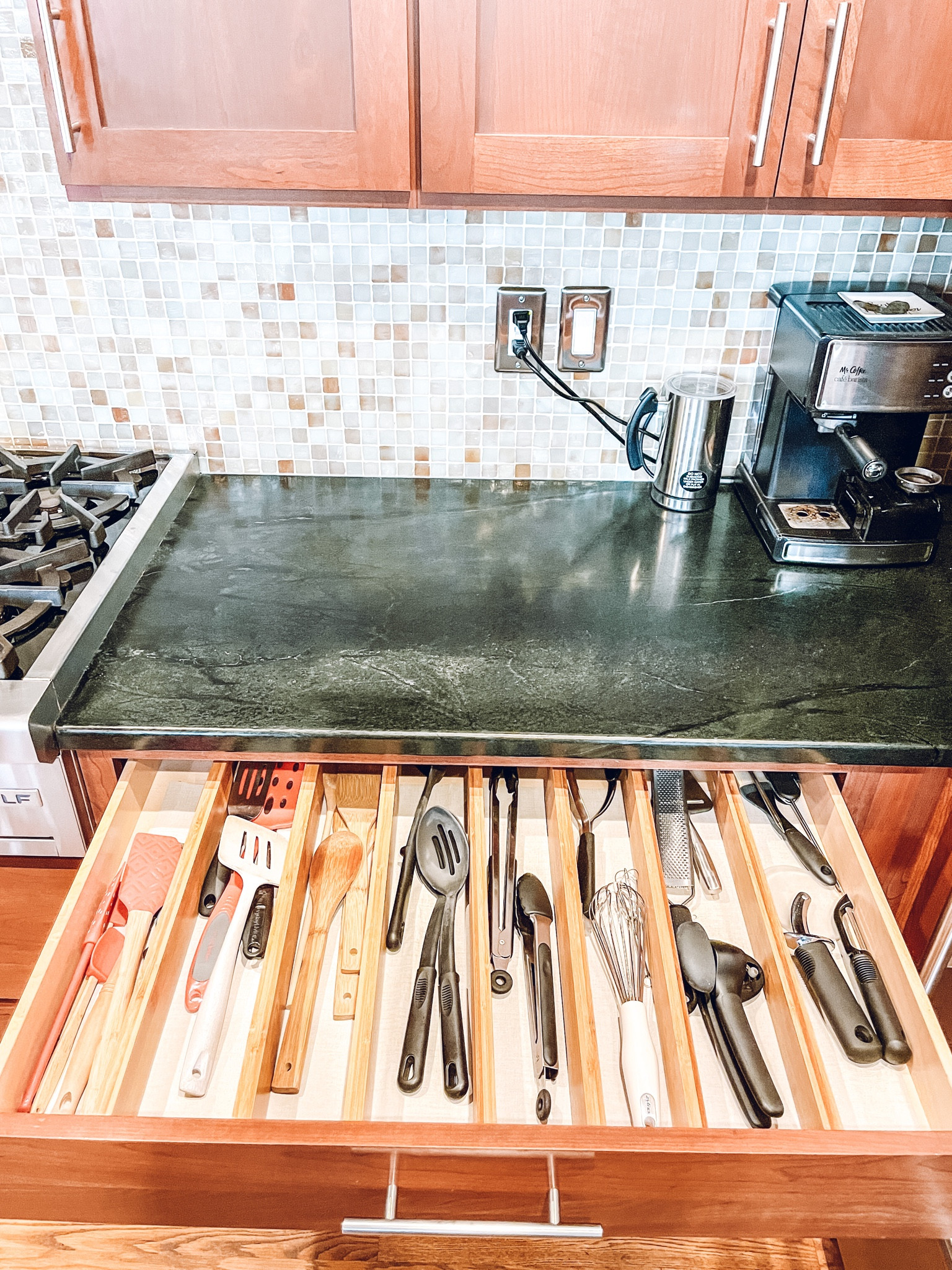 Kitchen Organization ✨ Lipper Shallow Long Divider. 