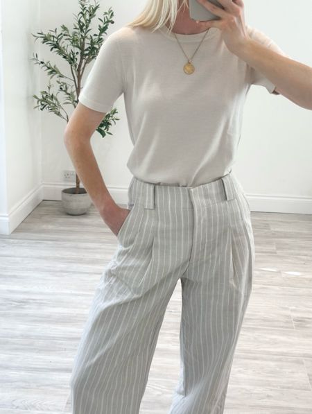 Cream Knitted Top and Striped Trousers! 

Beige Blazer, Linen Blazer, Striped Trousers, Mango Trousers, Knitted Top, Summer Outfit Inspiration, Outfit Ideas, Casual Style, City Style, Spring Summer Outfit 

#LTKuk #LTKsummer #LTKspring