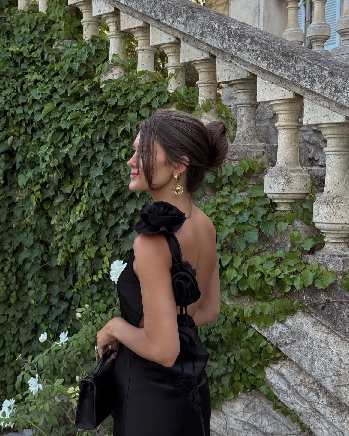 Wedding season is almost here! And I have the perfect wedding guest dress for you 🤍

Black tie, wedding guest dress, black tie, wedding, wedding guest, maxi dress, formal dress, black dress



#LTKValentine #LTKWedding #LTKootd