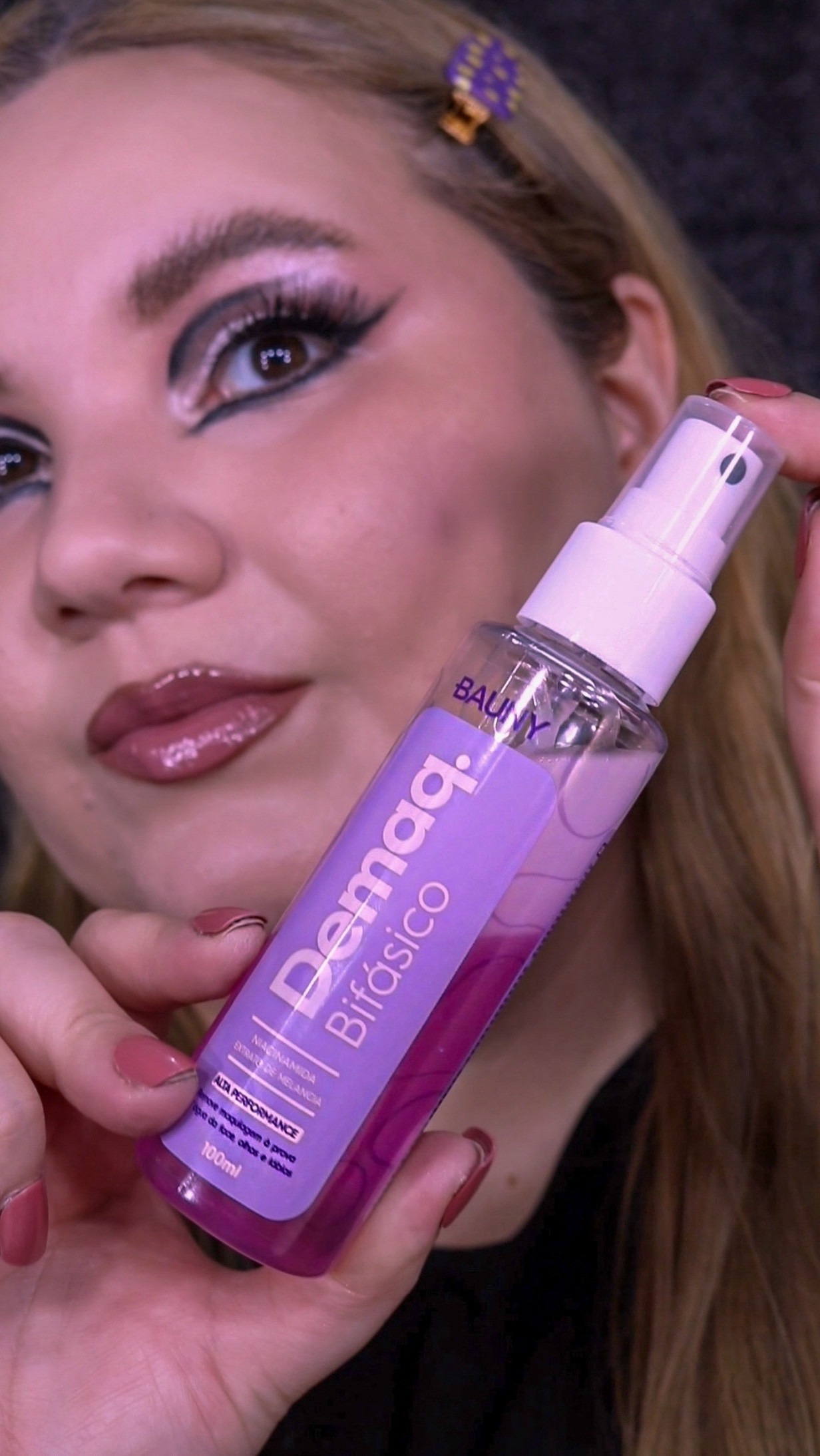 AMO fazer dupla limpeza mas na correria do dia-a-dia, o demaquilante bifásico da @baunycosmeticos me salva quando não dá tempo de tomar banho para remover a maquiagem



#LTKbeleza #LTKbrasil