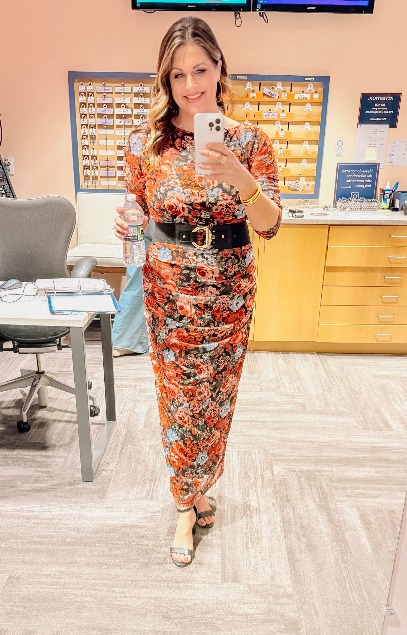 The ruching on this dress is so flattering! I’m a size 12 all day long, and felt like this was so slimming. Paired with a wide belt for added definition. Very silky and comfy too. I’m wearing an XL

#LTKdayinmylife #LTKgrwm #LTKSpringSale