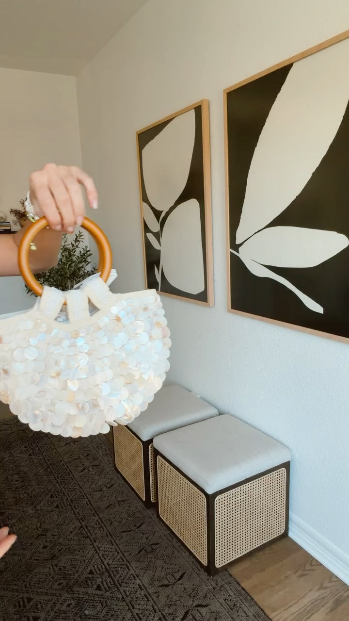 Cutest summer handbag! I picked this up for vacation and have been using it all summer!

#LTKgrwm #LTKTravel #LTKmomlife