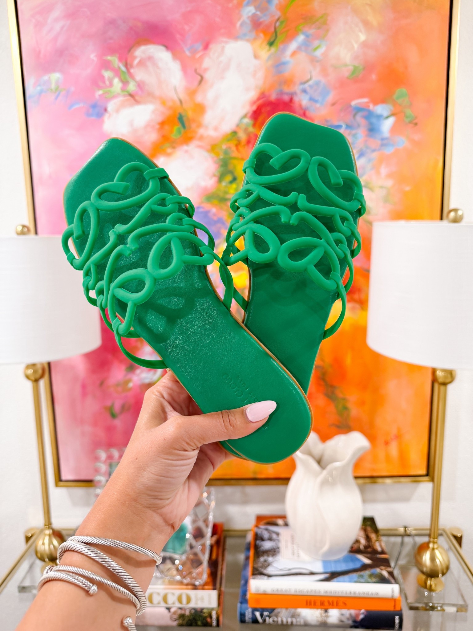 Loewe. Deisgner dupe. Designer inspired. Green sandal. Neutral sandal. Summer slice  