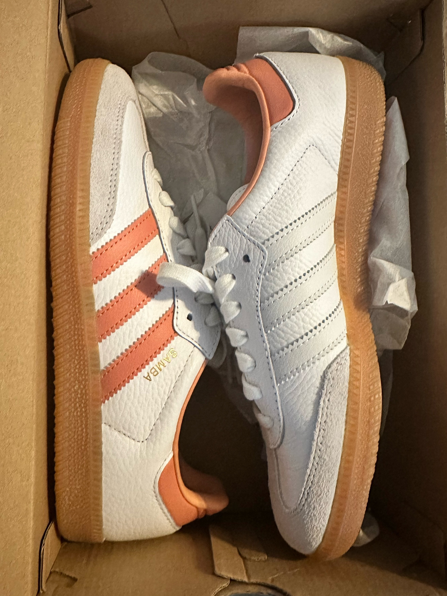 Adding to my adidas collection 🫶🏼 Love the pop of color along with the neutrals on the inside! Can’t wait to style for Spring- tts size 7  

#LTKshoecrush #LTKstyletip #LTKSeasonal