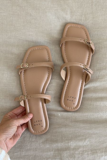 20% off my favorite Target sandals
Fits tts


#LTKfindsunder50 #LTKsalealert #LTKshoecrush