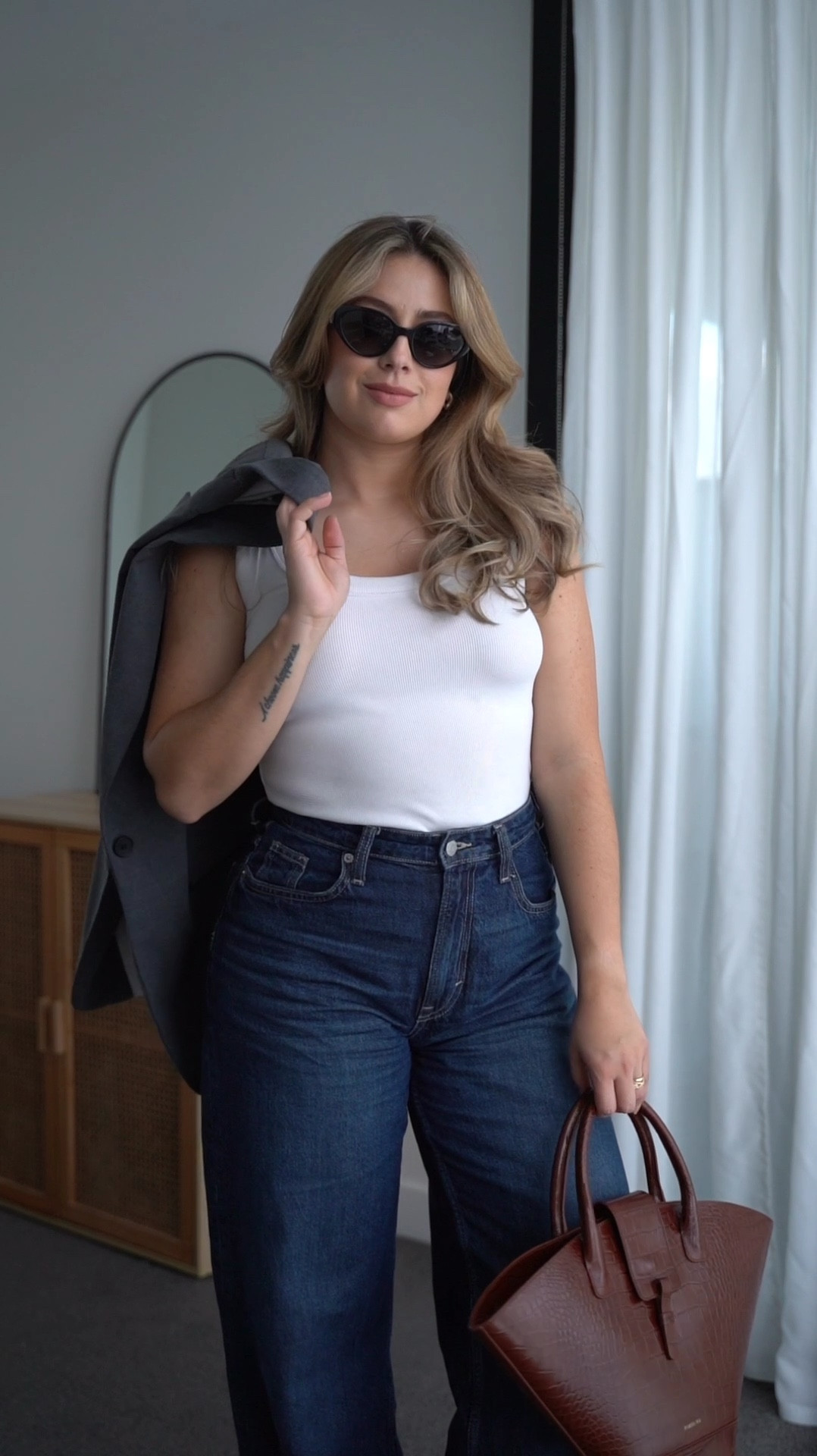 Jeans |US 6| // Blazer (linked alternative) // top Decjuba |unable to link| (linked alternative) // 

#LTKSeasonal