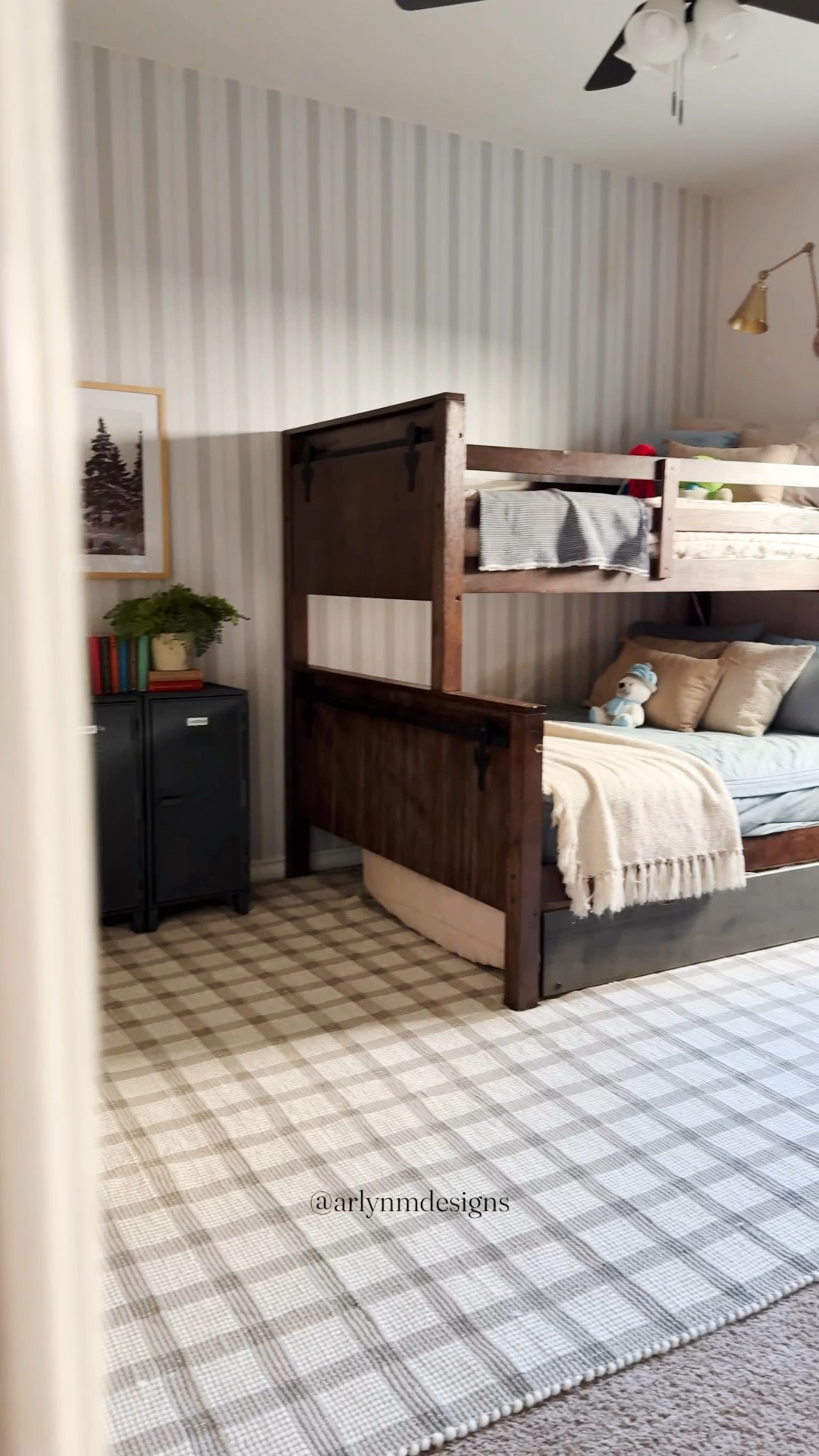 Did you spot how the space changed with a new rug?

The room needed more light, and this rug helped bring exactly just that. This is the Ryder and is part of the new @joannagaines x @loloirugs collaboration. I love that it is hand-woven and provides a pattern without overwhelming the space. 

If you want to update a space without doing too much, swap out your rug. It will make all the difference. 🙌🏼



#LTKHome #LTKKids #LTKStyleTip