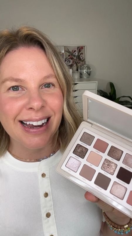 Testing the @natashadenonabeauty “I need a nude” eyeshadow palette. Have you guys tried it? I’d love to hear your thoughts!

I’m definitely going to play around with it more and use a primer next time. Let me know if you’d like to see another look using this palette.

As always, follow for more easy, and everyday makeup and share this with a friend who loves eyeshadow.

#natashadenonapalette #natashadenonamakeup #eyeshadowpalette #newmakeup #everydaymakeup 


#LTKbeauty #LTKfindsunder100 #LTKGiftGuide