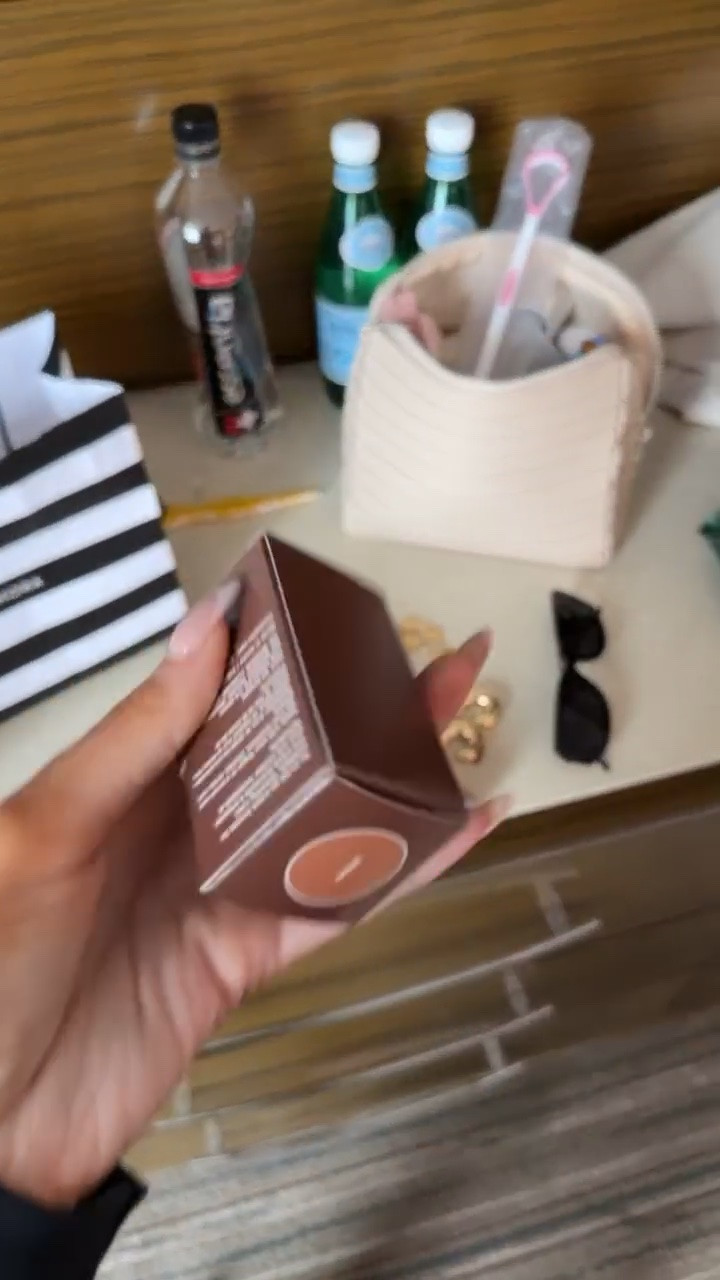 Traveling for work and these are some of the Sephora goodies I got! 

Natasha Denona Luxe Glam Eyeshadow Palette- Shade: Nude 
Those Long-Wear Cream Bronzer- Shade: Sunbed/ light- medium
Hourglass Highlighter Brush- No.16

Travel essentials, Sephora beauty, Beauty finds, Makeup, Sephora, Nordstrom, Emily Gemma

#LTKselfcare #LTKBeauty #LTKTravel