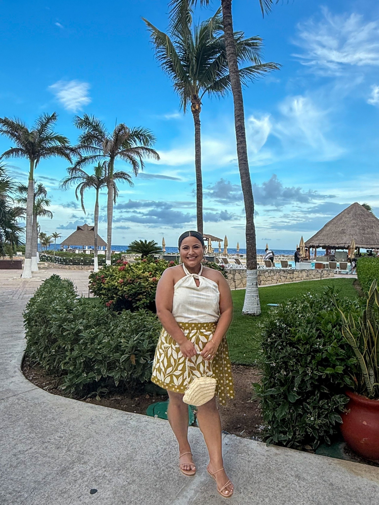 Feeling like my best self after a little sunshine, a sea breeze, and 45 minutes without being asked for a snack. 🌴✨

Wore the skort of the trip (stretchy, breezy, and still cute after dessert), paired with the clam shell pearl bag that makes every outfit feel like vacation core.

Family trip: energy restored. 🐚🌞🌊
Linked it all in my LTK because… yes, you need this outfit.


#LTKTravel #LTKVacation #MomOnTheGo #MomStyleDaily #OOTDmom #VacationStyle #SkortSeason #EffortlesslyExtra #LTKMomFinds #LTKUnder100 #LTKOutfit #RelatableMomStyle #MomContentCreator #MomCore #MomsWhoInfluence #AmazonVacationFinds

#LTKMidsize #LTKPlusSize #LTKTravel