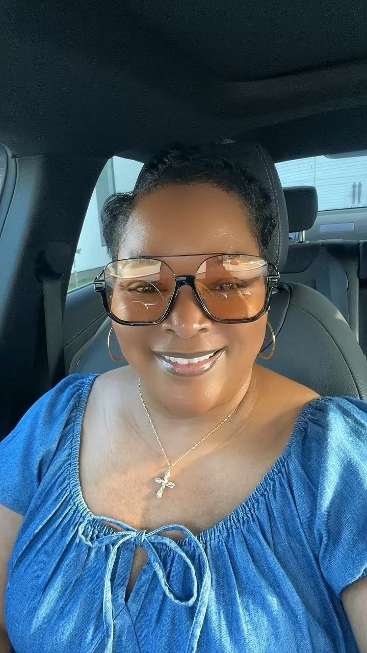 Such a beautiful day☀️Perfect time to pull out my sunglasses 

#LTKootd #LTKSeasonal #LTKselfcare