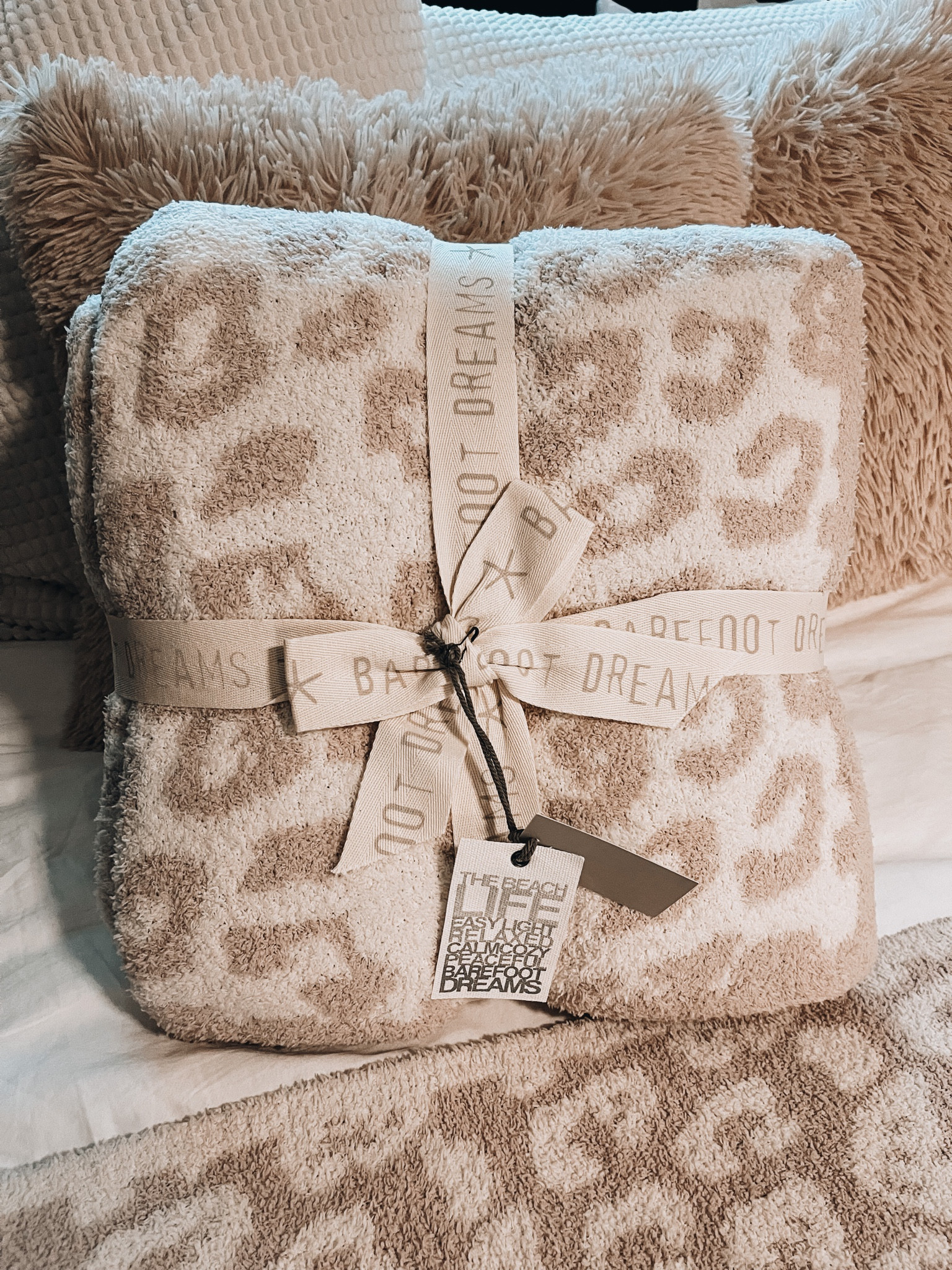 Nordstrom anniversary sale, barefoot dreams throw blanket, cozy blanket, neutral blanket, animal print blanket

#LTKFind #LTKsalealert #LTKxNSale