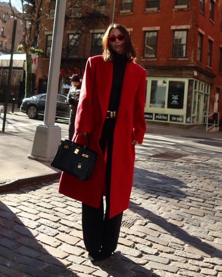 Lady in Red in NYC

#LTKitbag