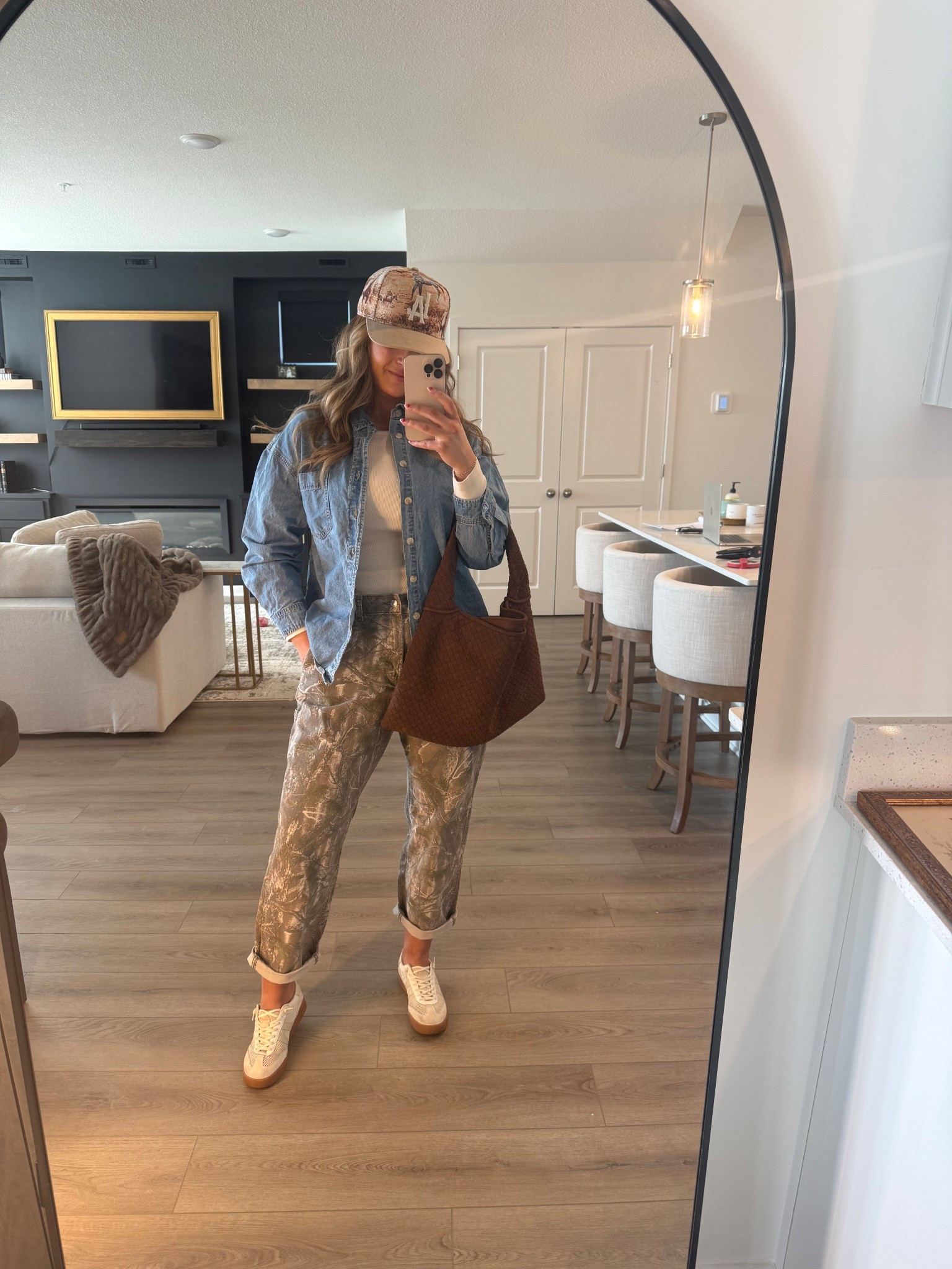 We love a hint of camo 🥹 The jeans are Abercrombie men’s and they fit perfectly!! #casualoutfit #camo #camopants #denimjacket #streetstyle #everydaylook #outfitinspo #ootd 

#LTKootd