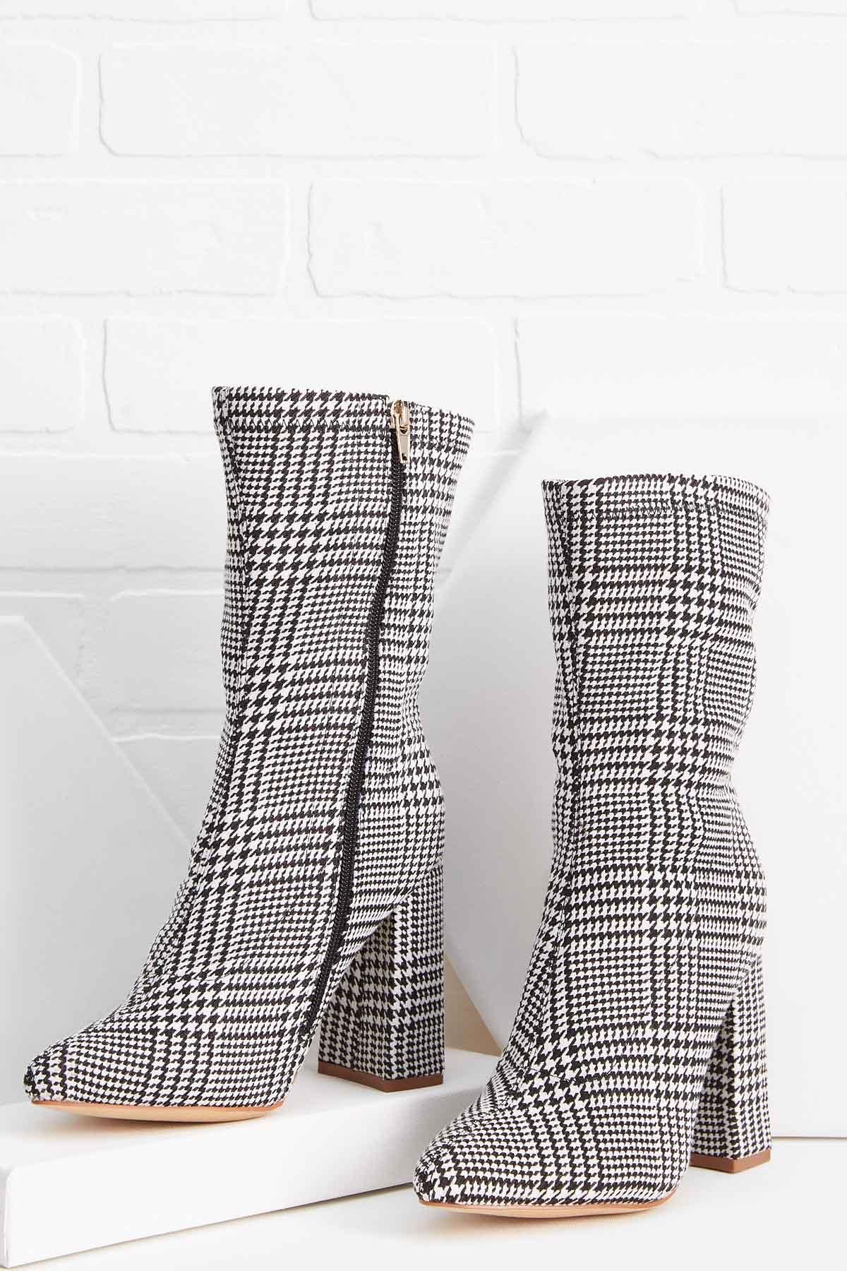 perfectly plaid booties | Versona