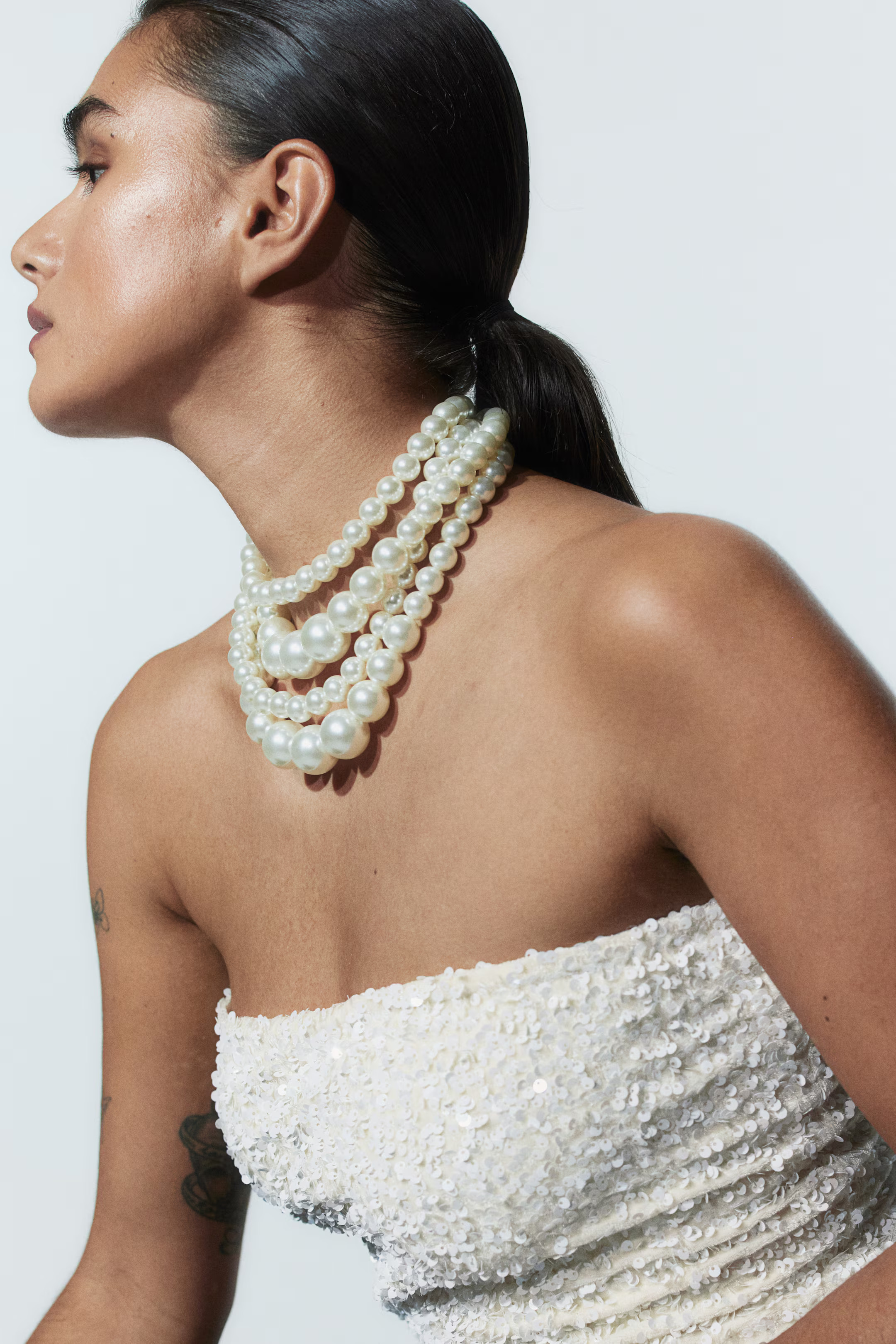 Sequined bandeau top | H&M (UK, MY, IN, SG, PH, TW, HK)