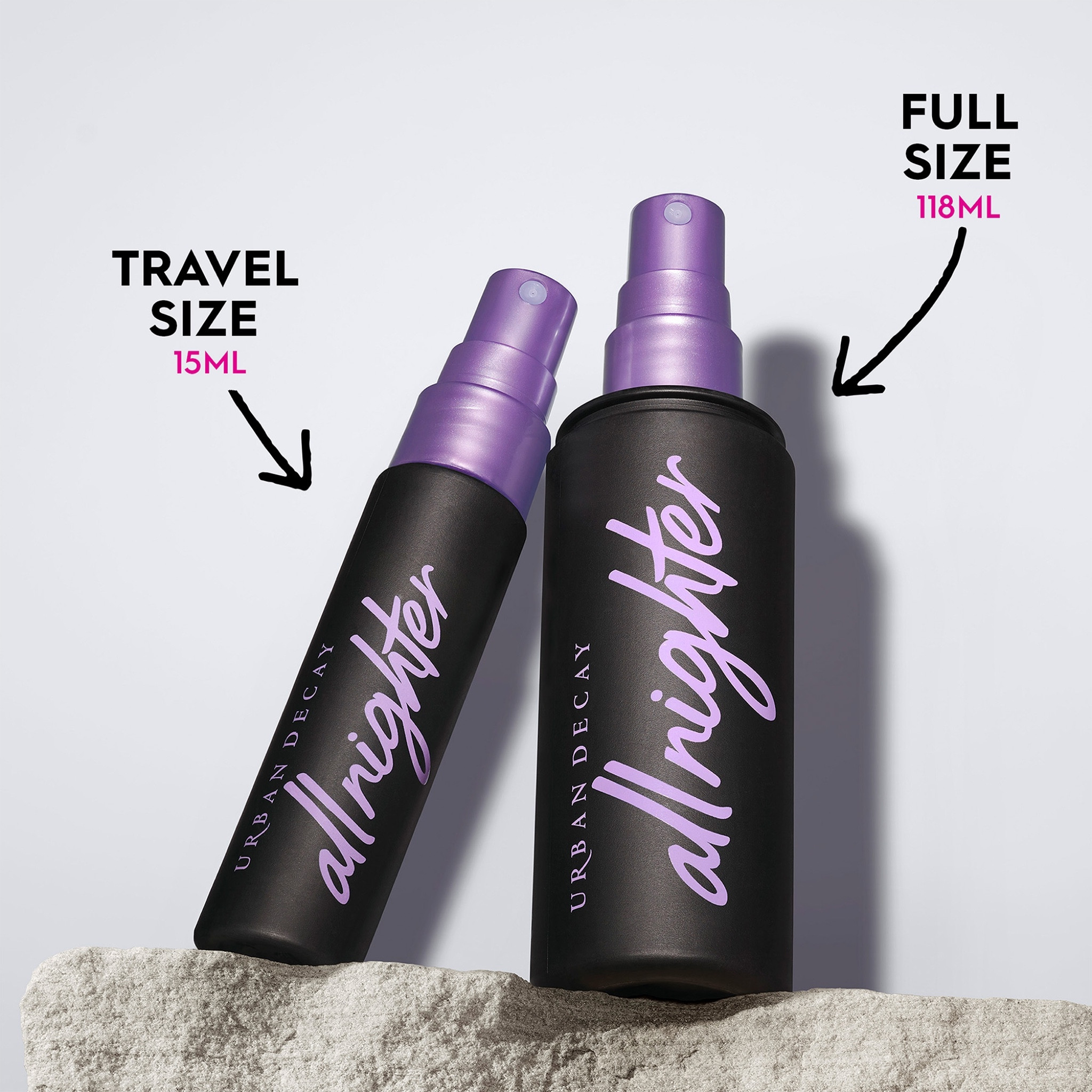 Fav setting spray!’ Soo good at keeping my makeup on all day 🖤🖤🖤