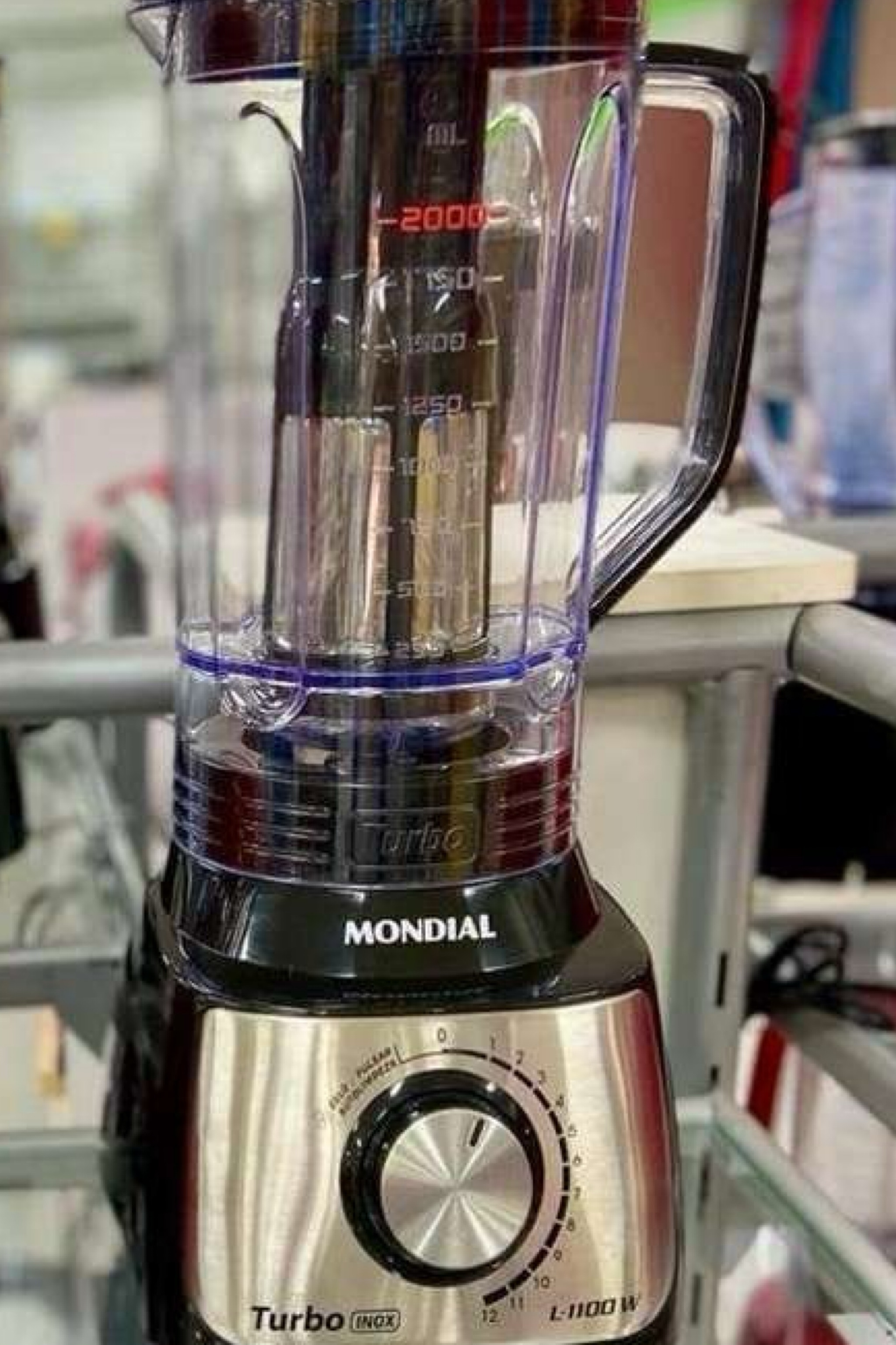 Que tal proporcionar a sua família um suco maravilhoso feito por essa lindeza? 

Excelente para sucos vitaminas entre outras coisas. 


#liquidificador #mondial 


#LTKhome #LTKbrasil #LTKfitness