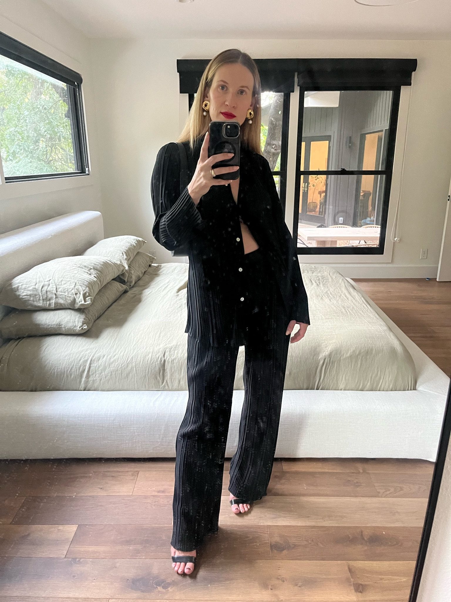 when in doubt go all black 

#LTKBump