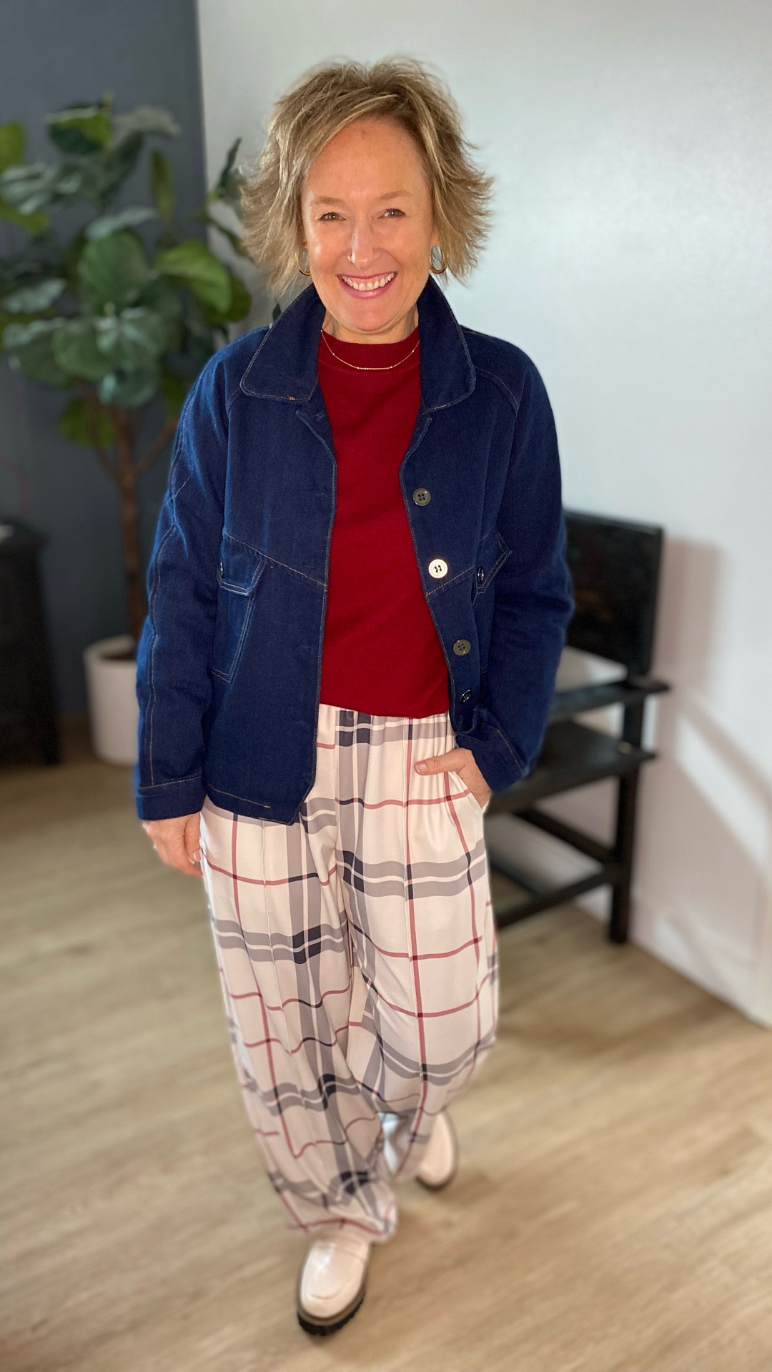 Printed pants holiday style

#LTKootd #LTKHoliday #LTKPetite