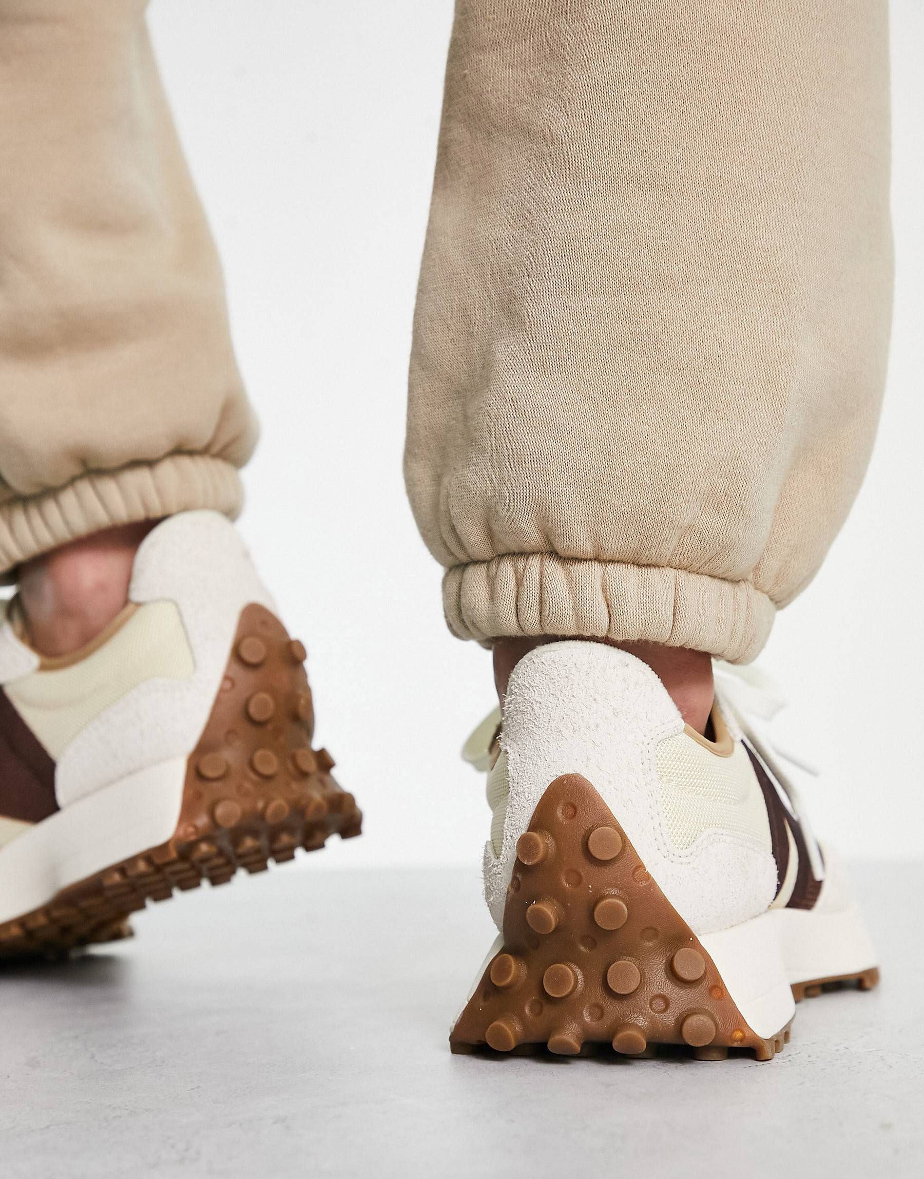 New Balance 327 sneakers in off white with brown detail - Exclusive to ASOS | ASOS (Global)